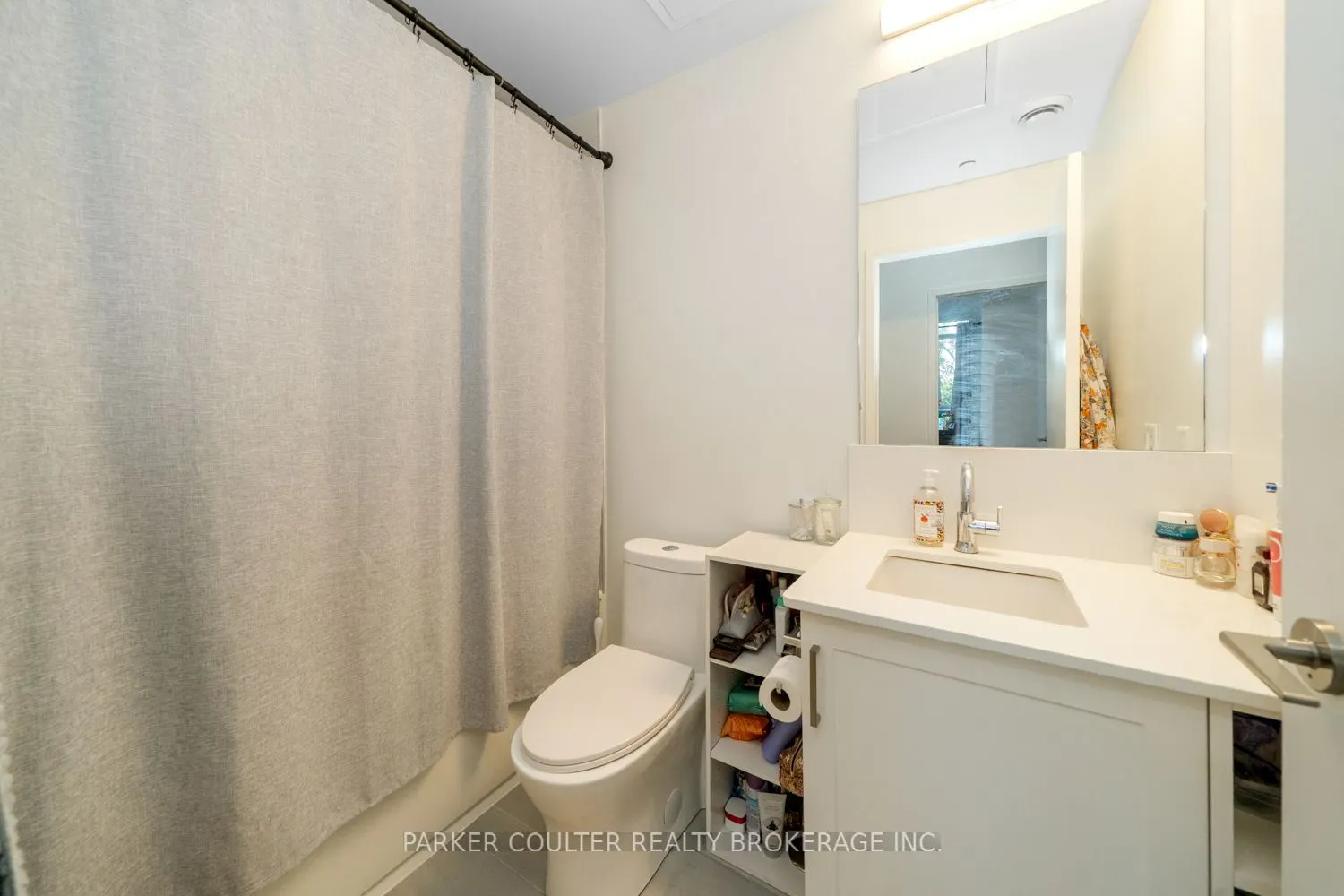 681 Yonge Street, #114