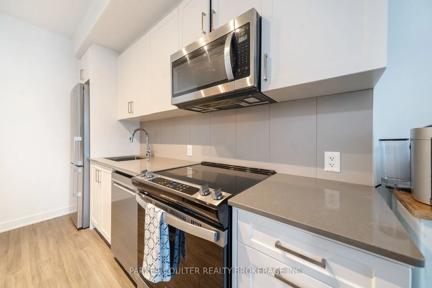 681 Yonge Street, #114