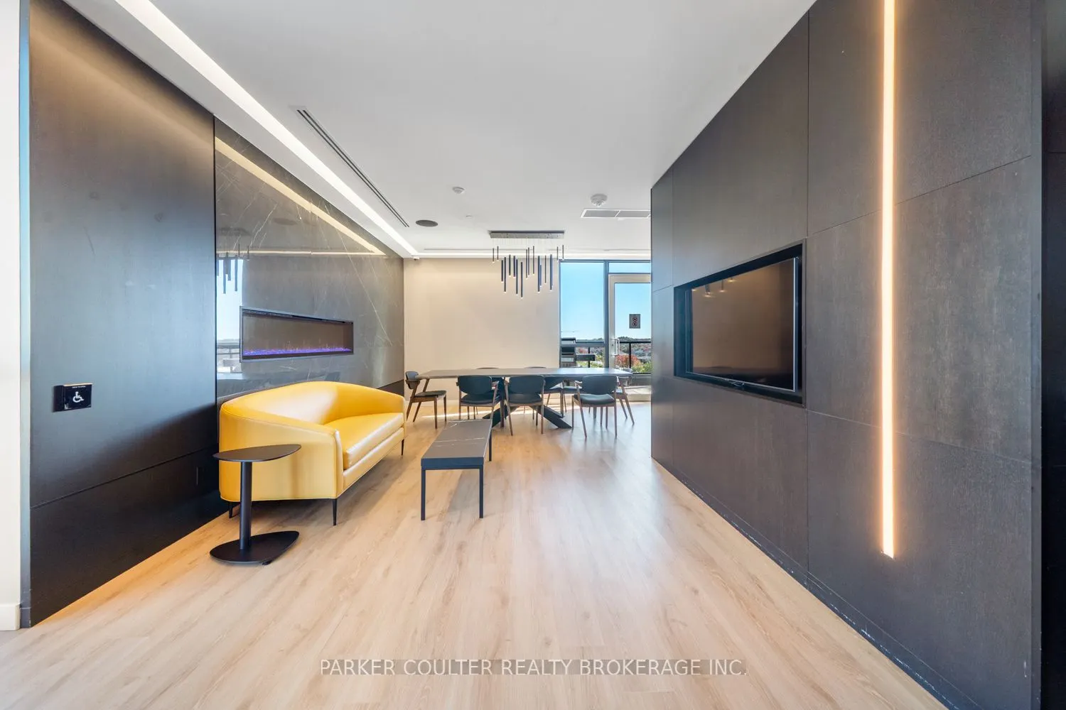 681 Yonge Street, #114