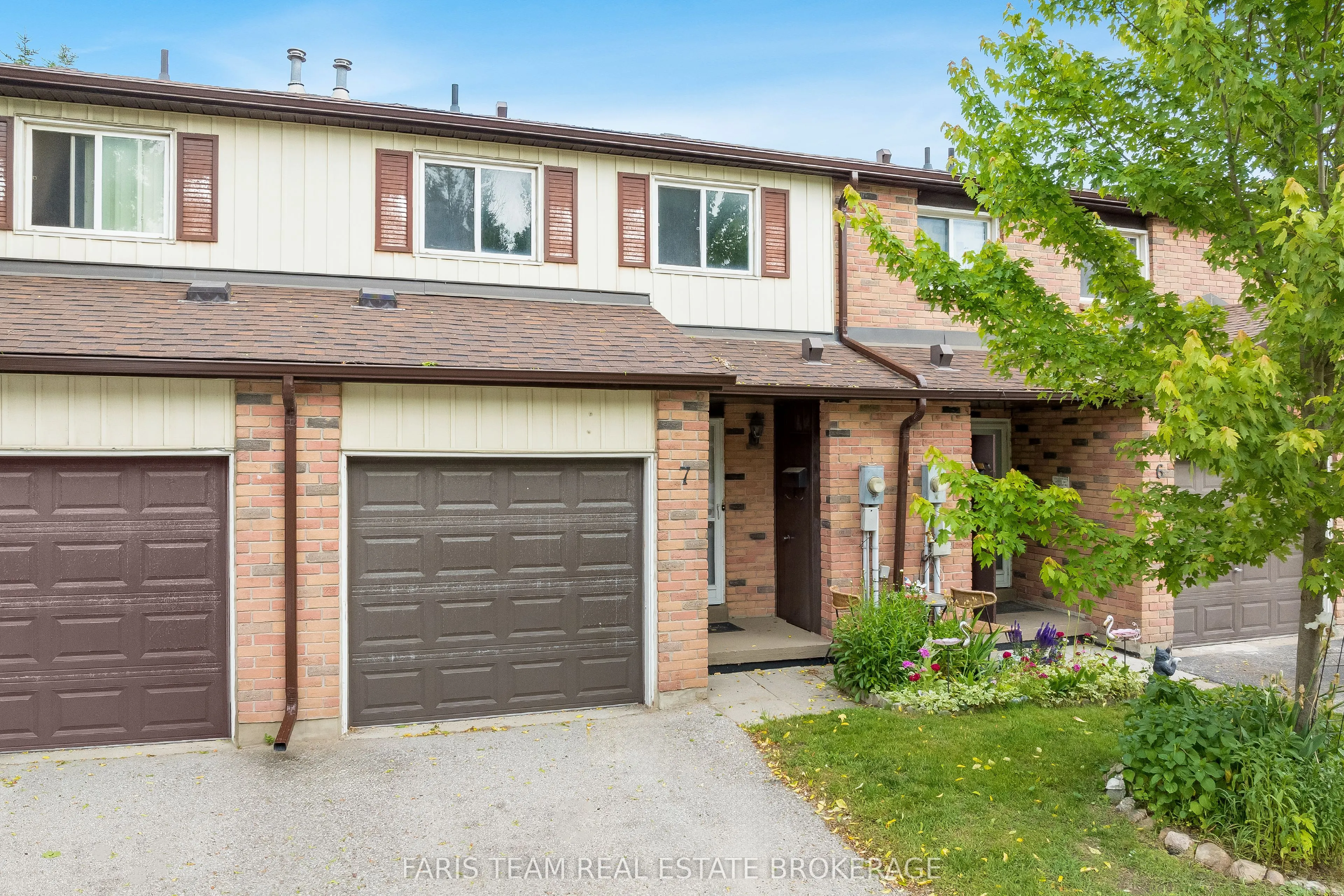 52 Adelaide Street, #7
