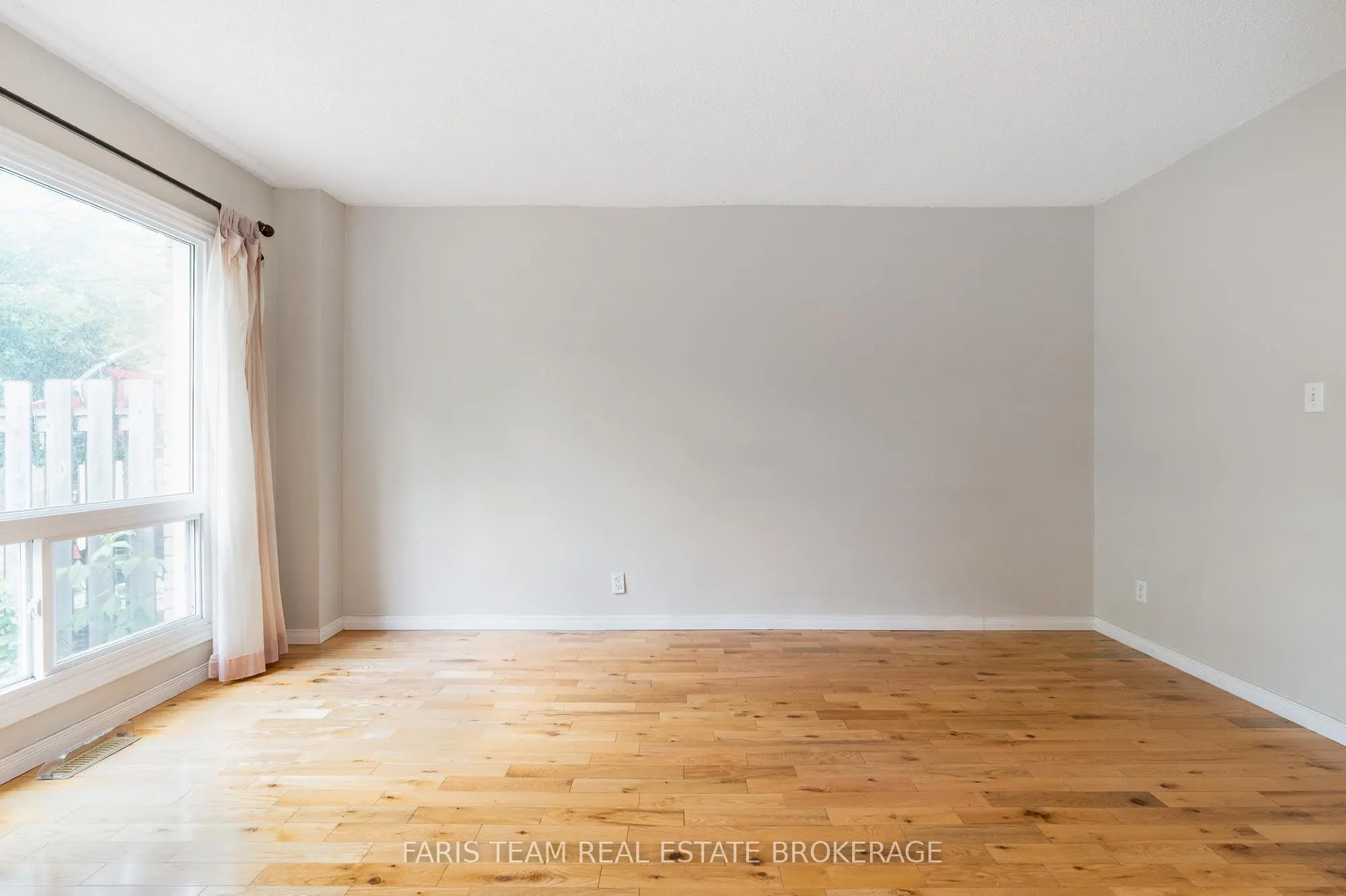 52 Adelaide Street, #7