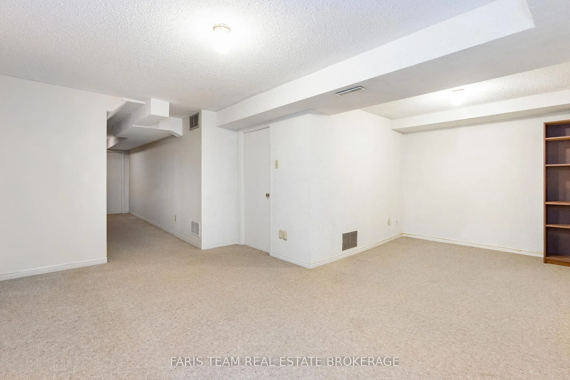 52 Adelaide Street, #7