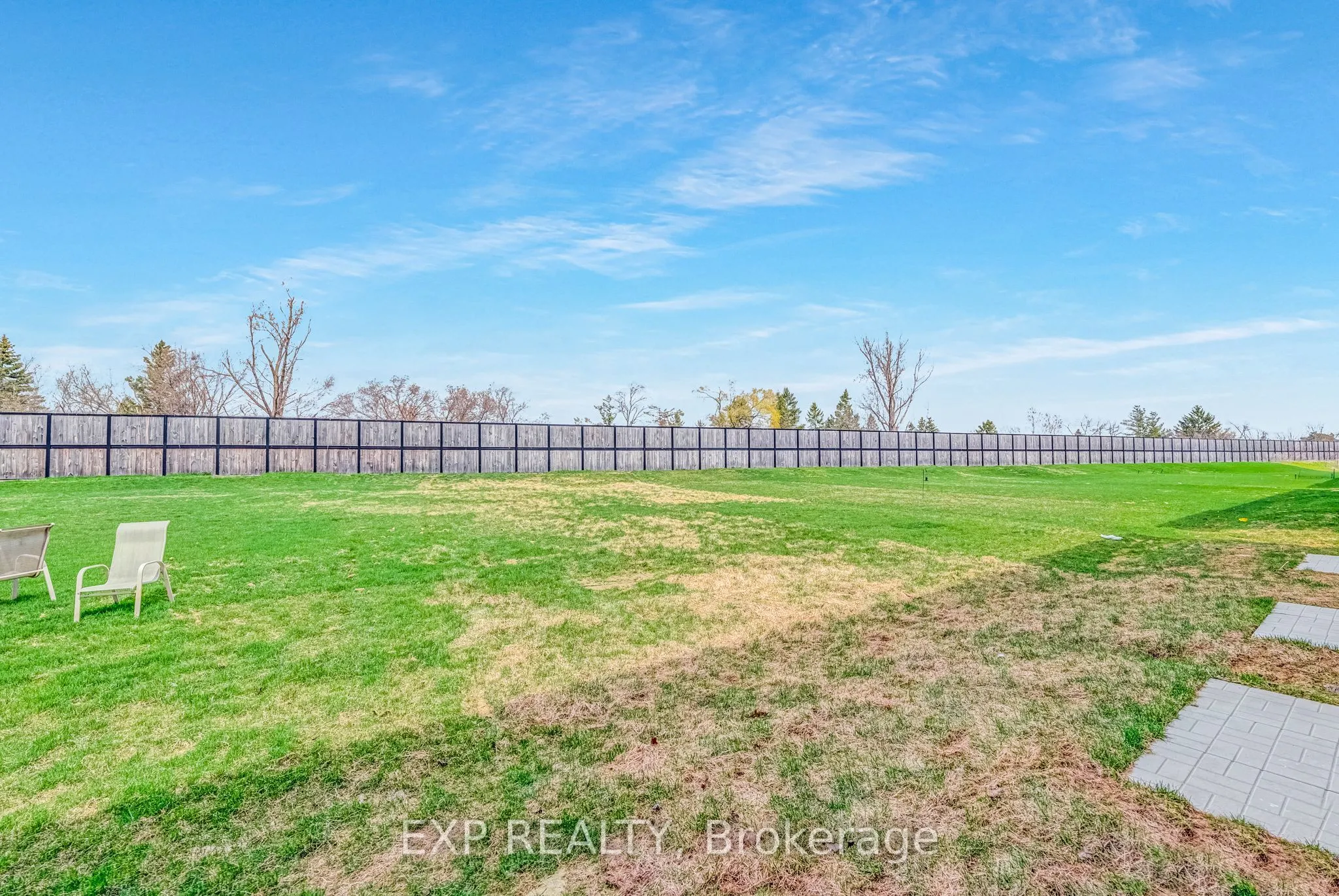 122 Turnberry Lane