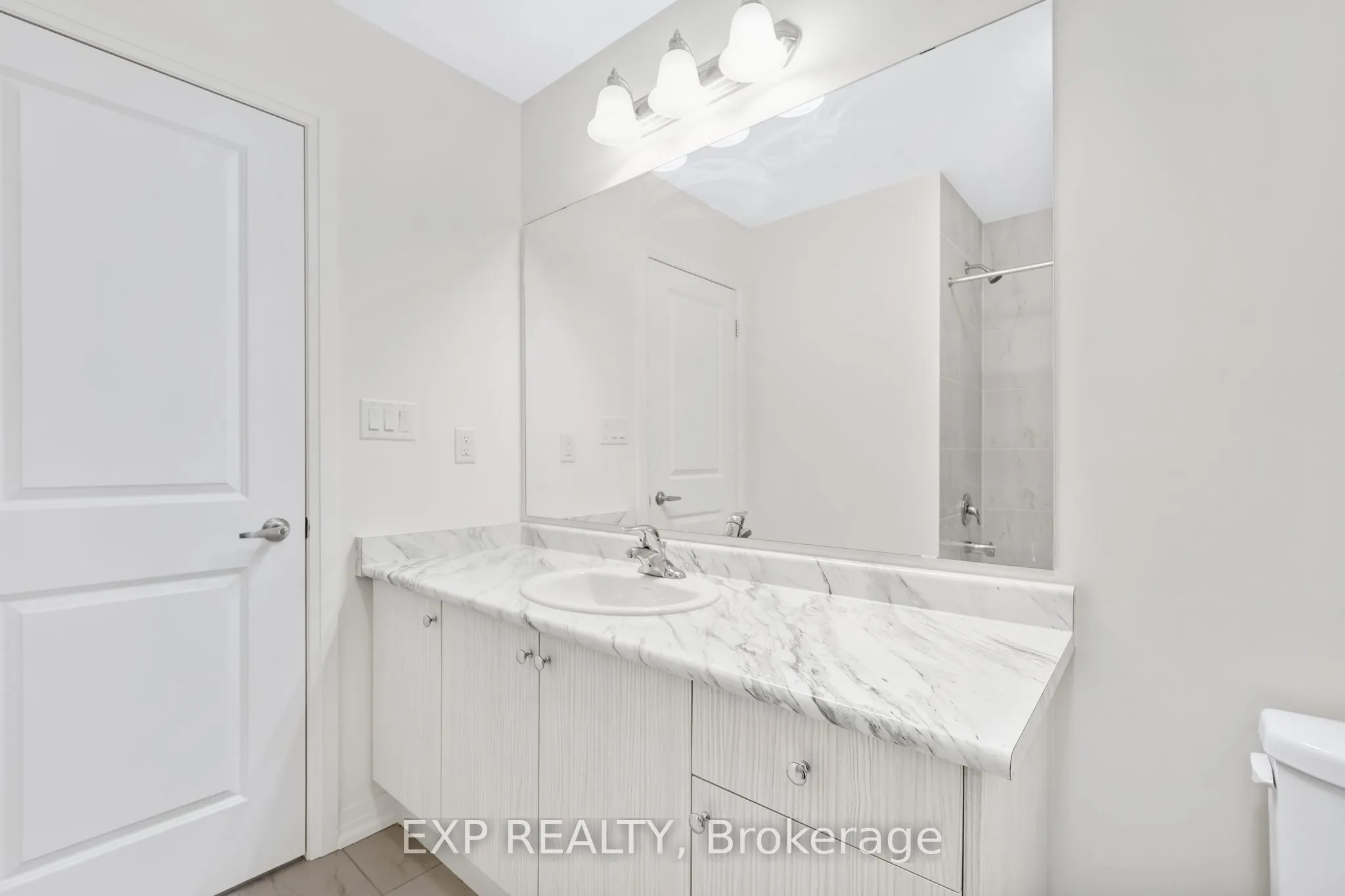 122 Turnberry Lane