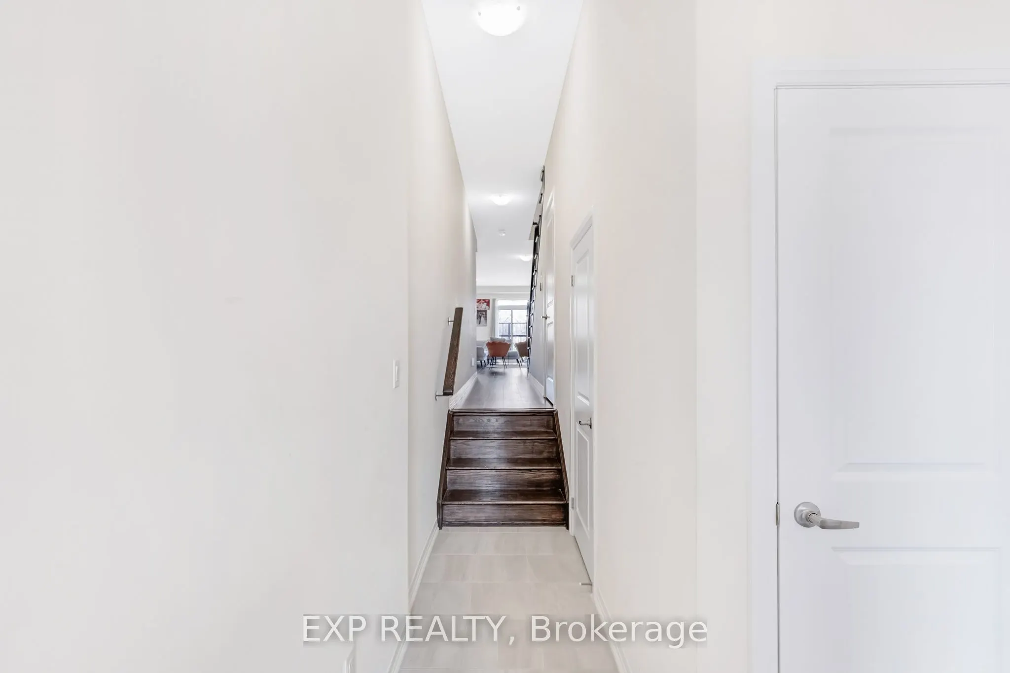 122 Turnberry Lane