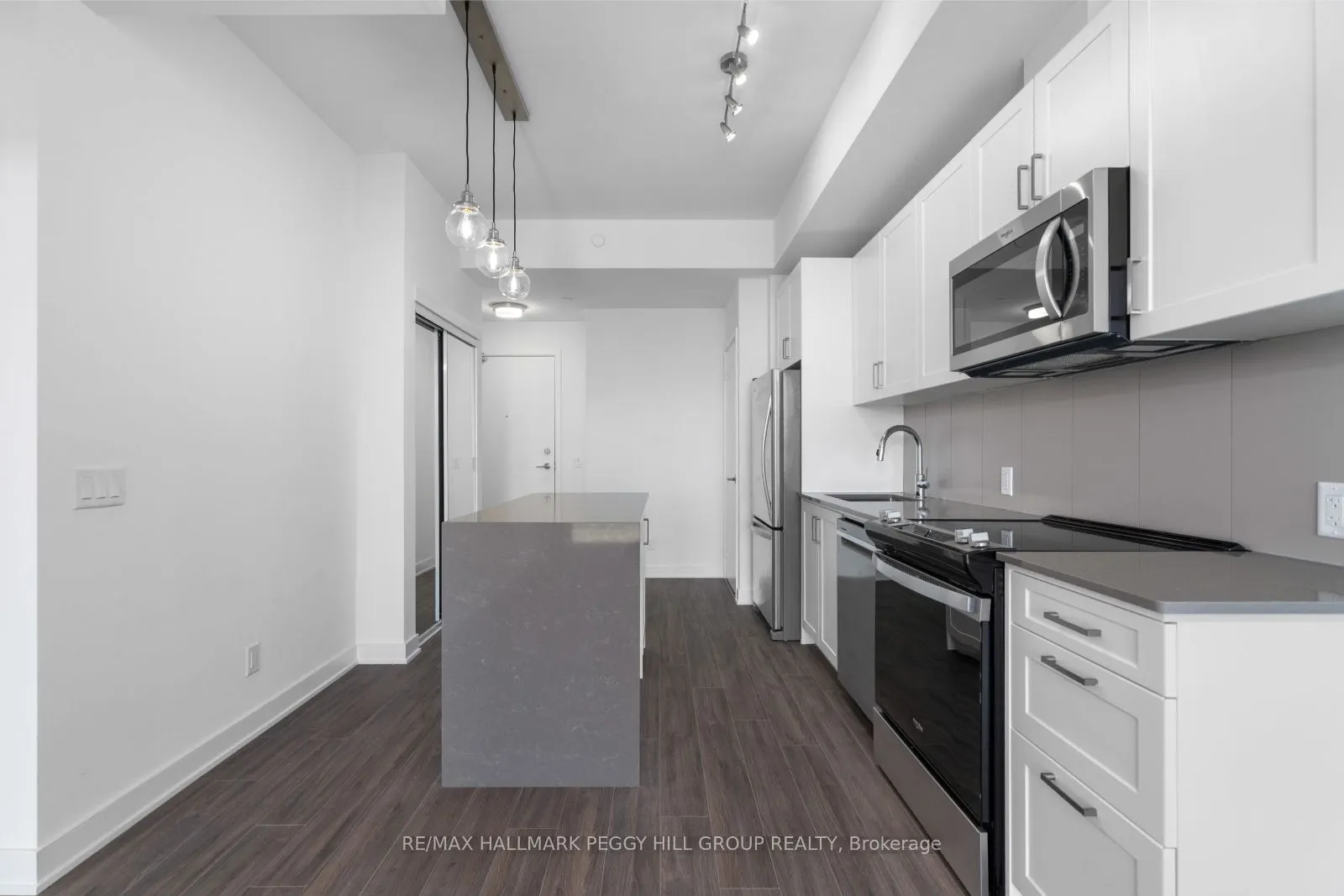 681 Yonge Street, #502