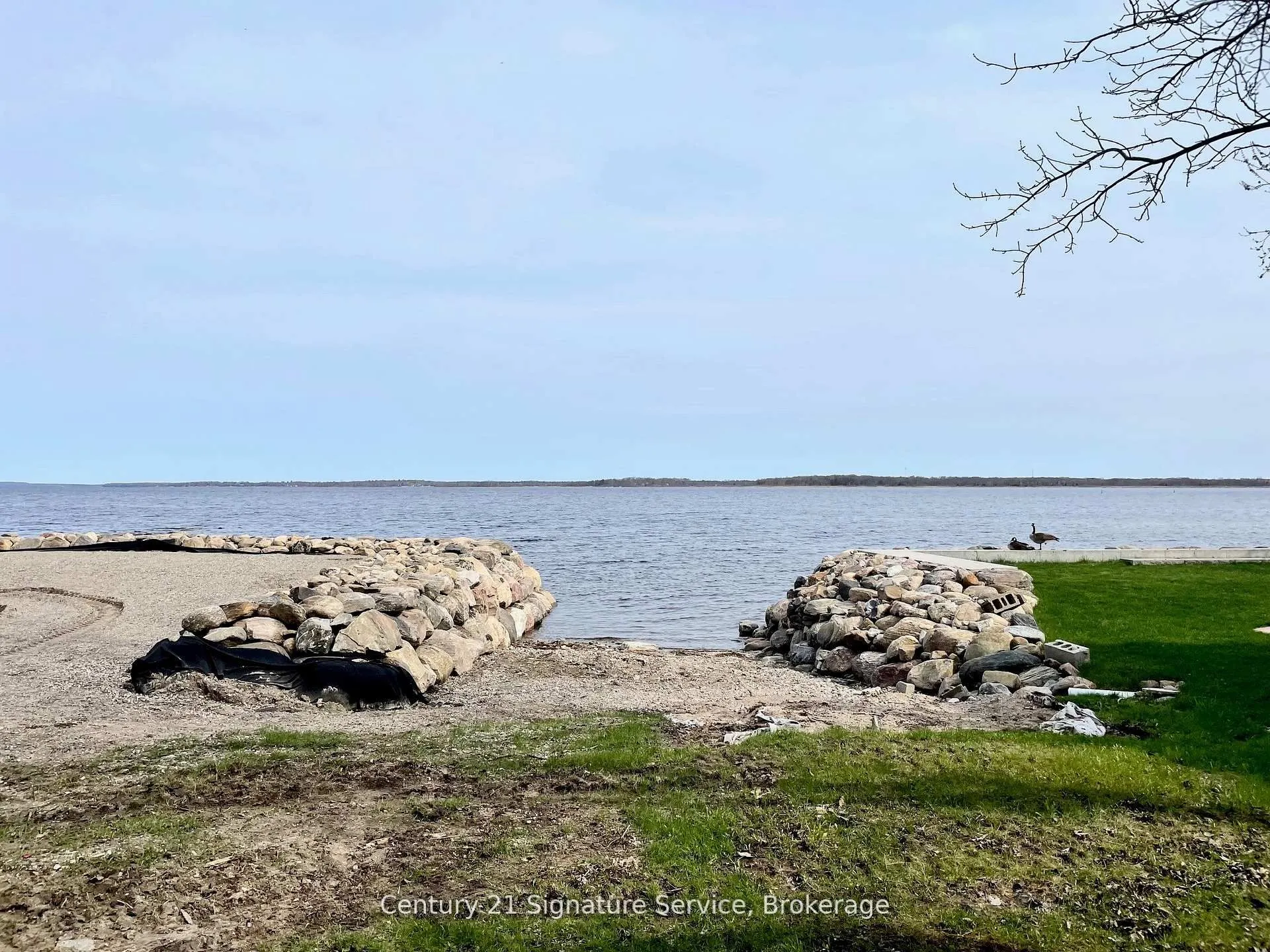 257 Robins Point Road