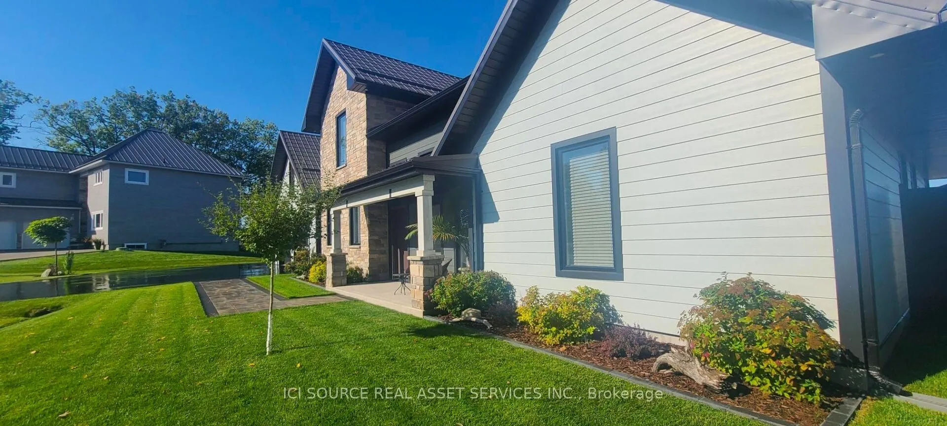 18 Swan Lane