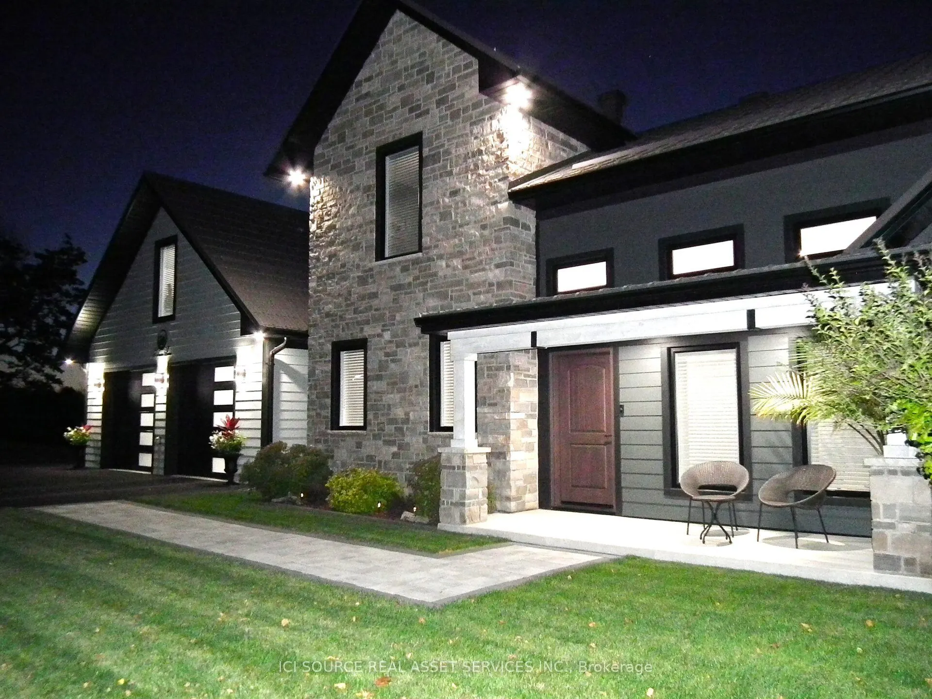 18 Swan Lane