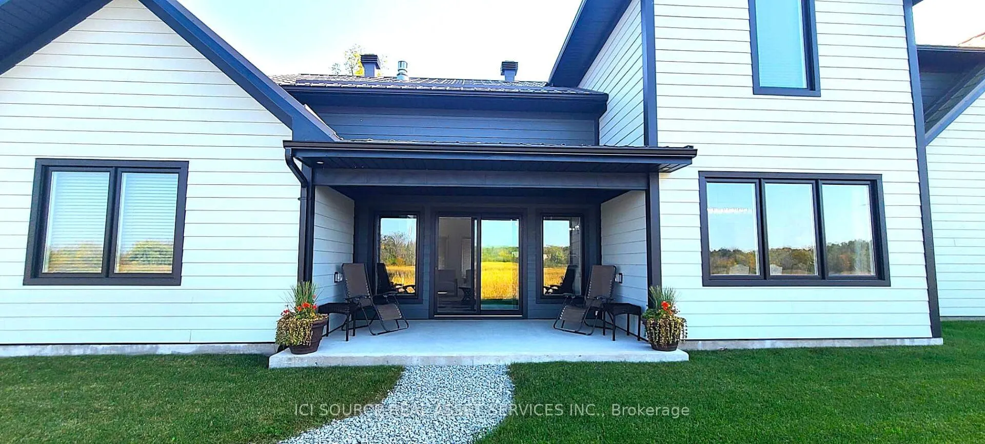 18 Swan Lane
