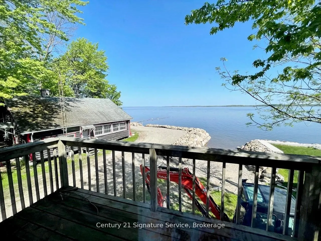 264 Robins Point Road