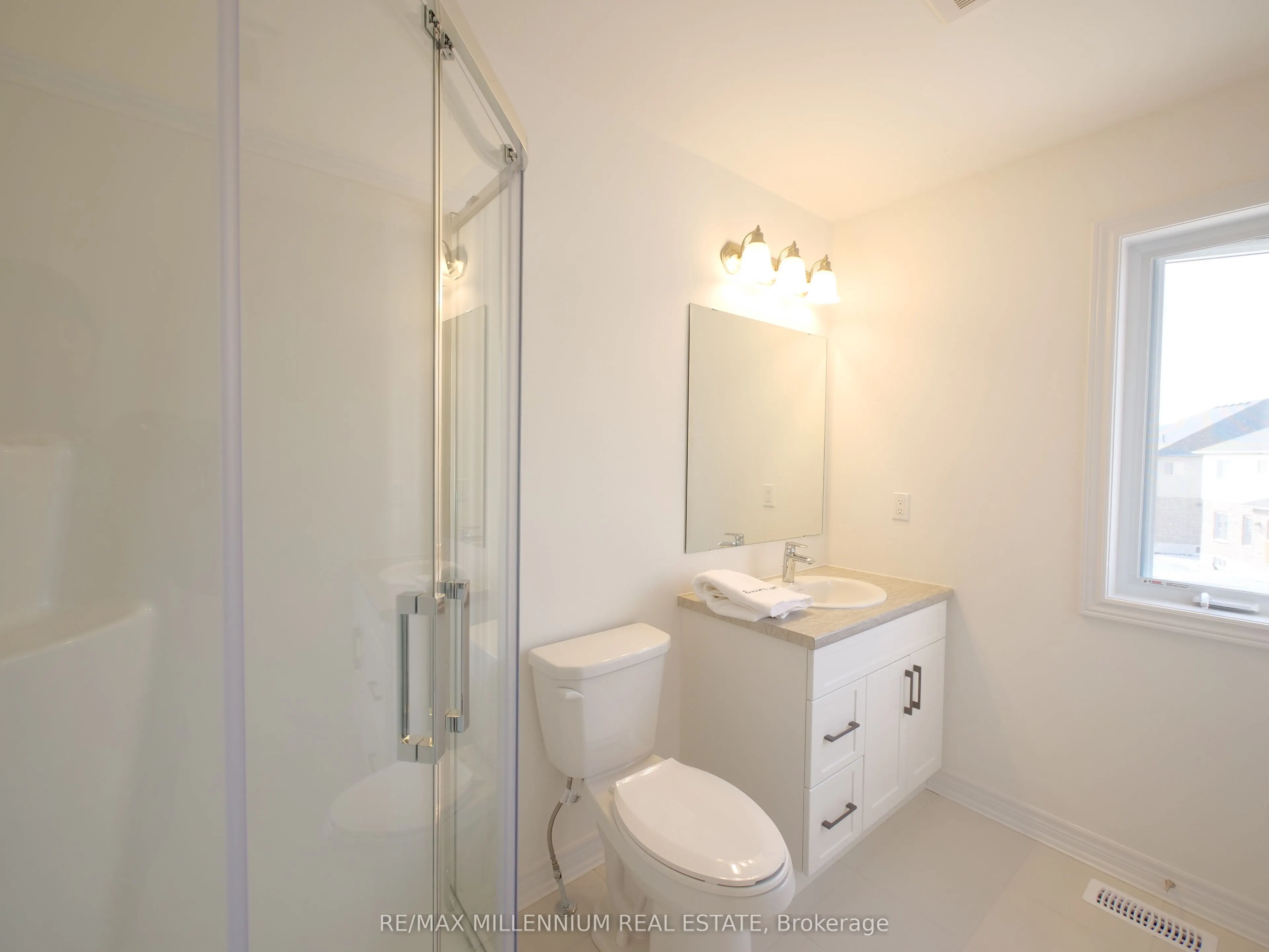 4 Shipley Avenue S