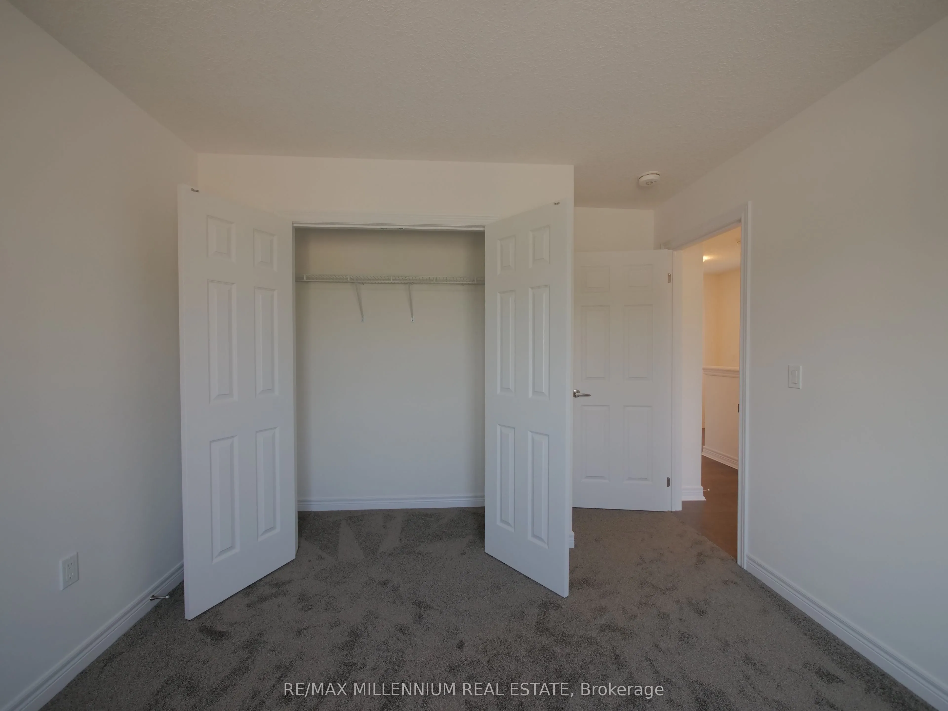 4 Shipley Avenue S