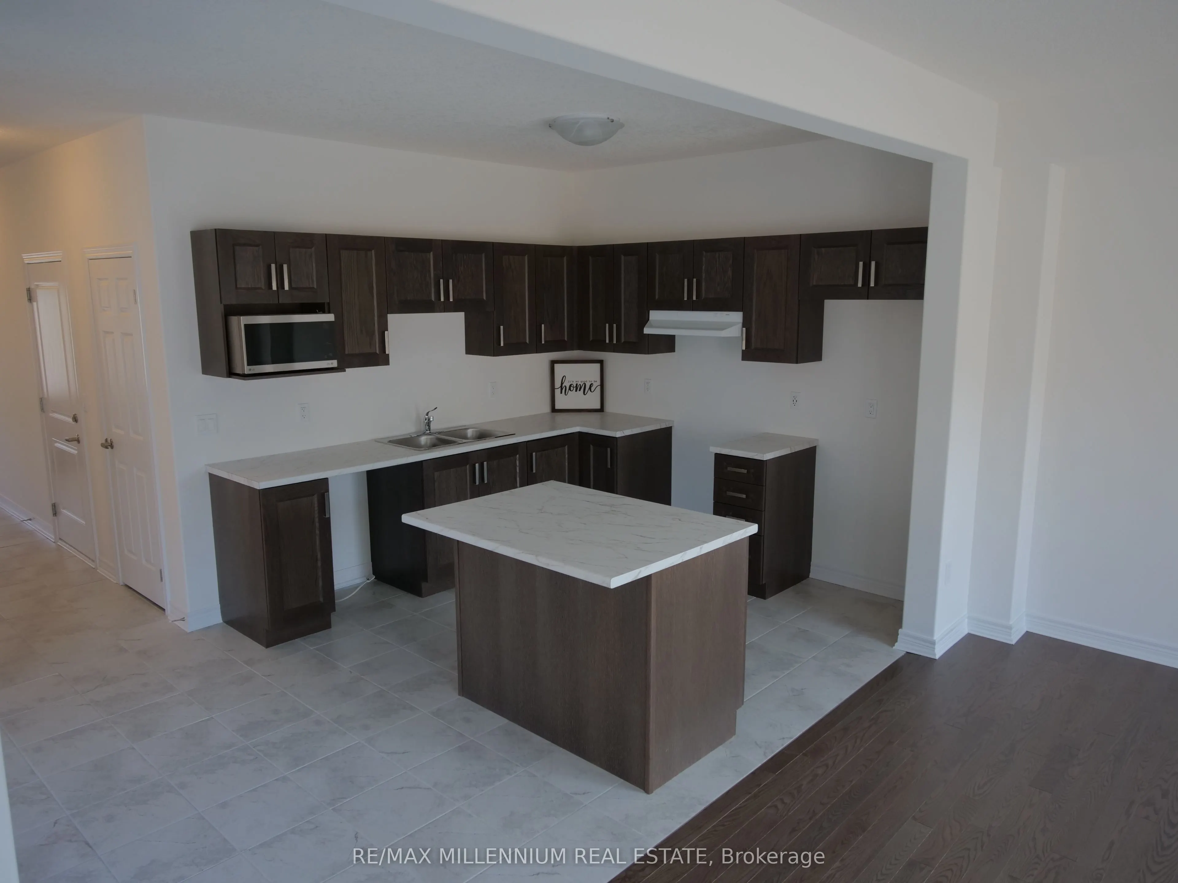 4 Shipley Avenue S