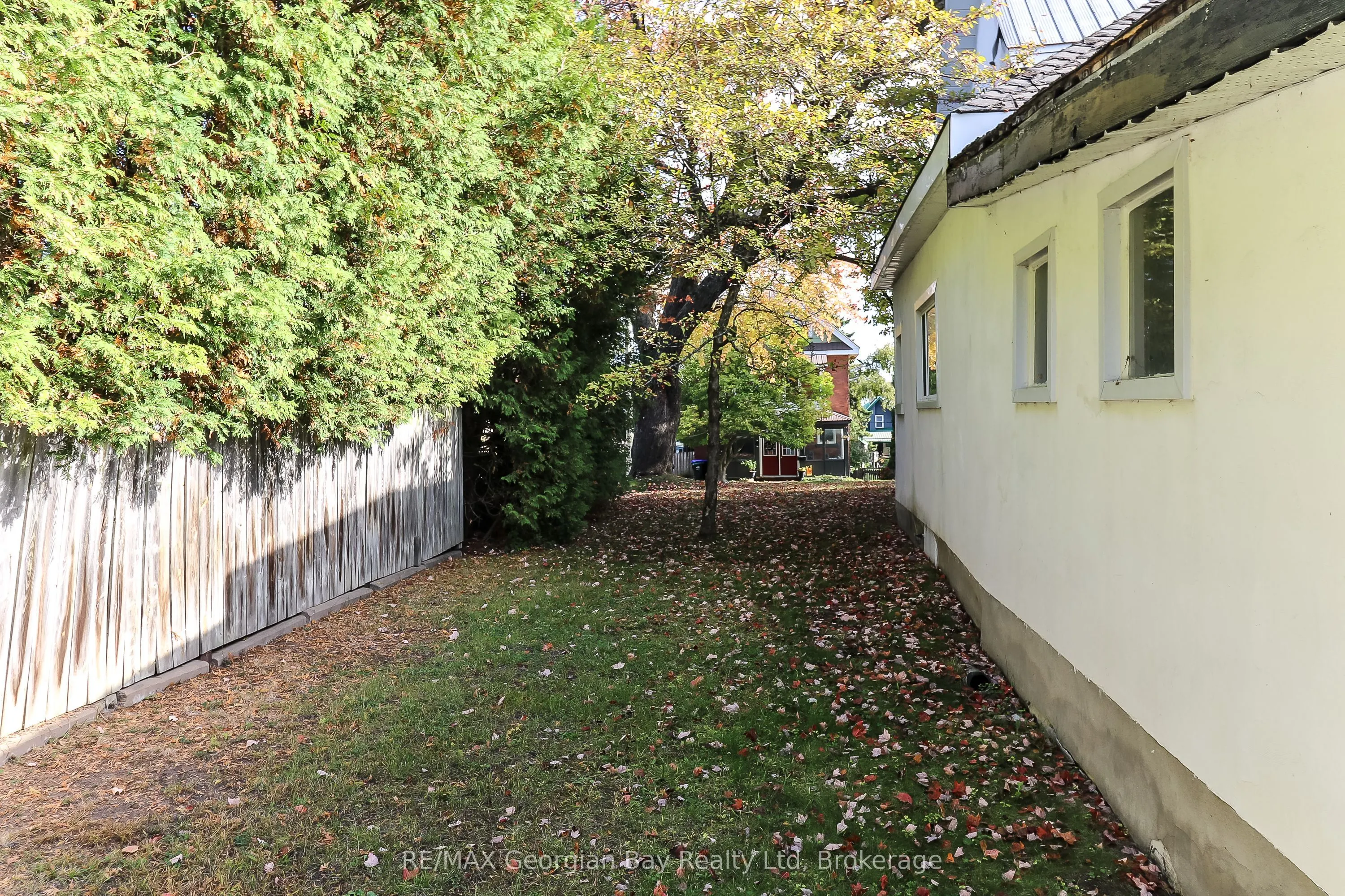 456 Queen Street