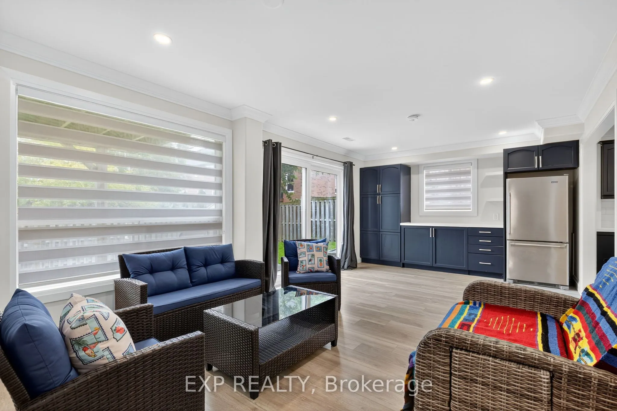 7 Pacific Avenue