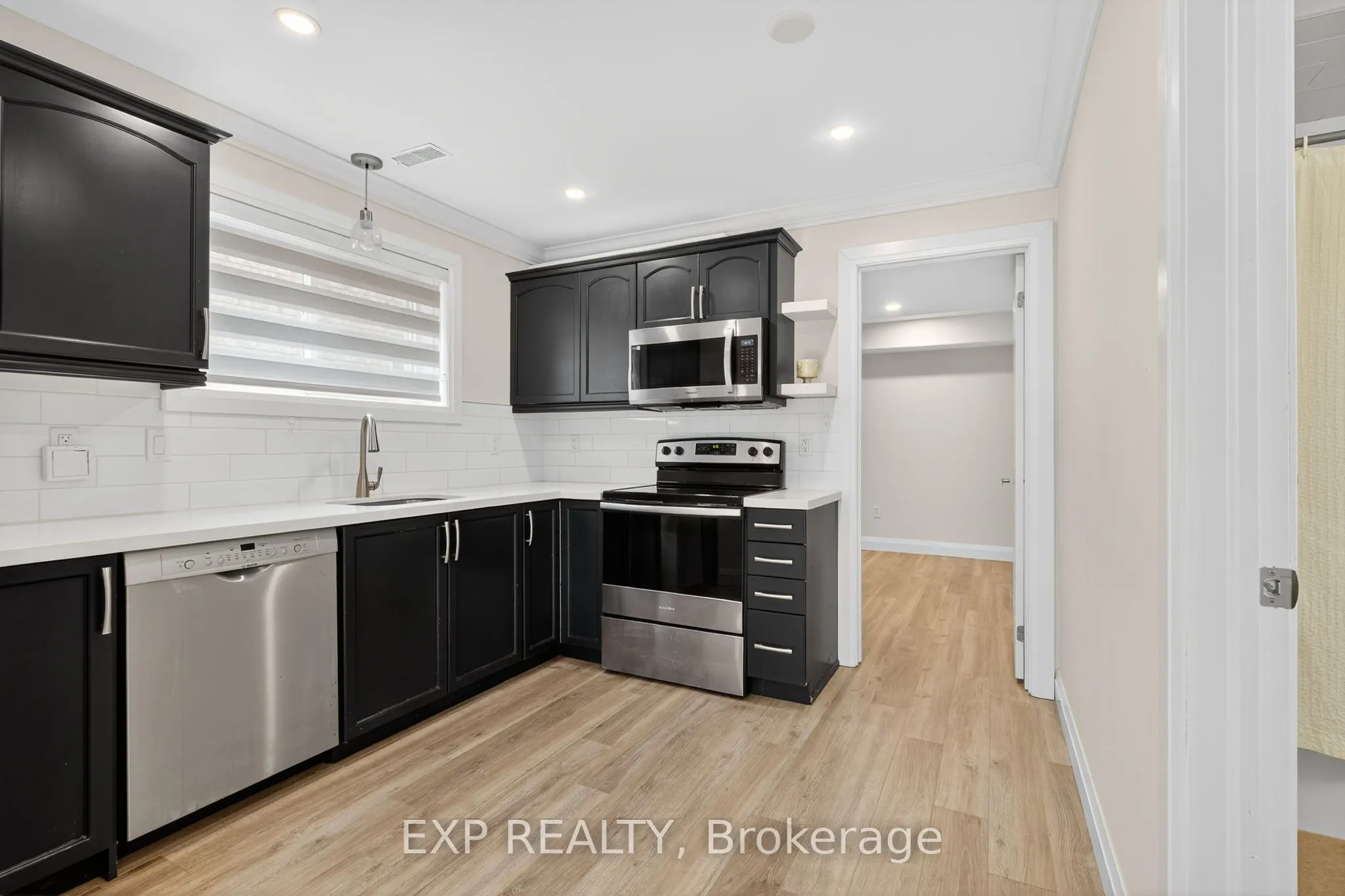 7 Pacific Avenue