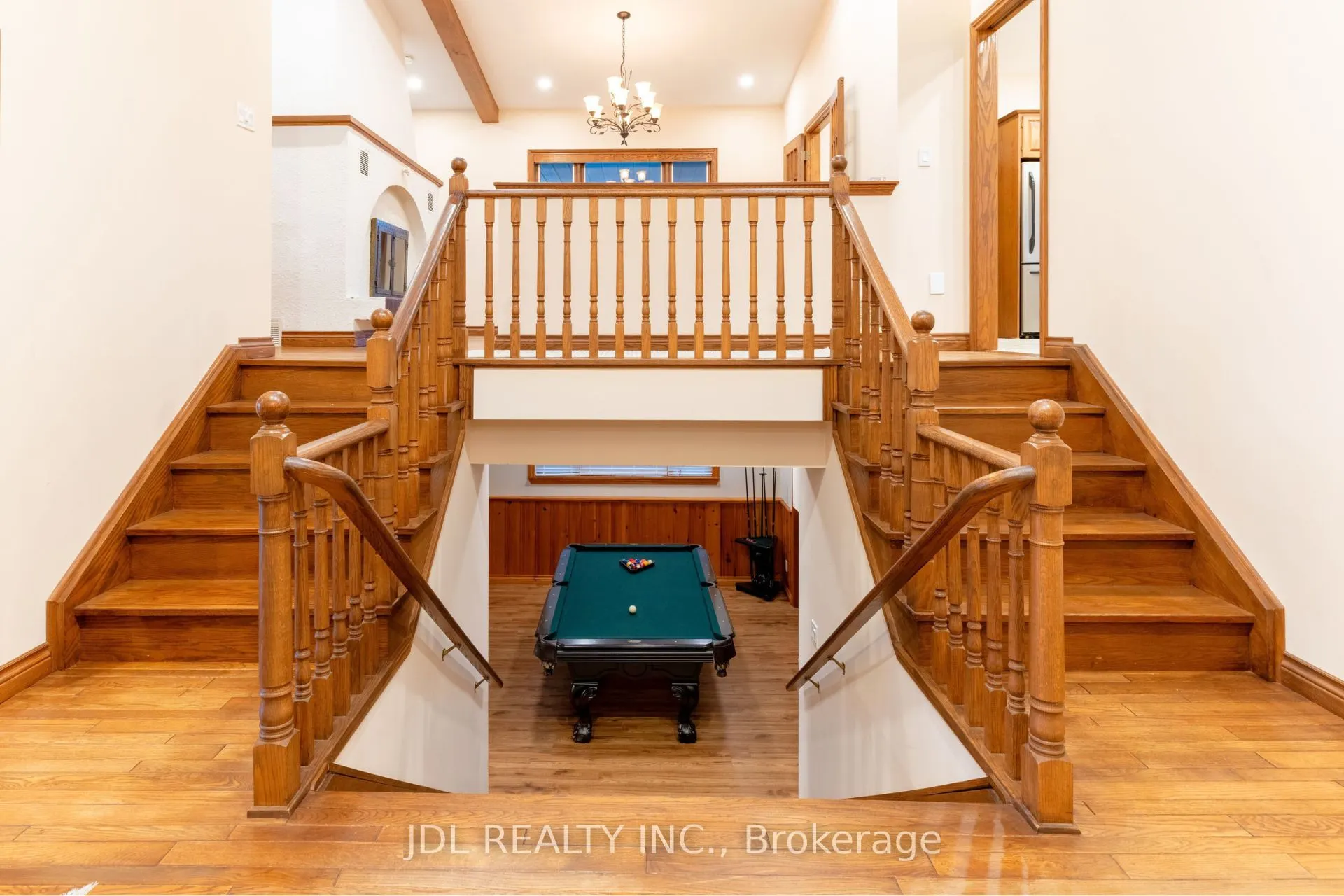 16 Thicketwood Place