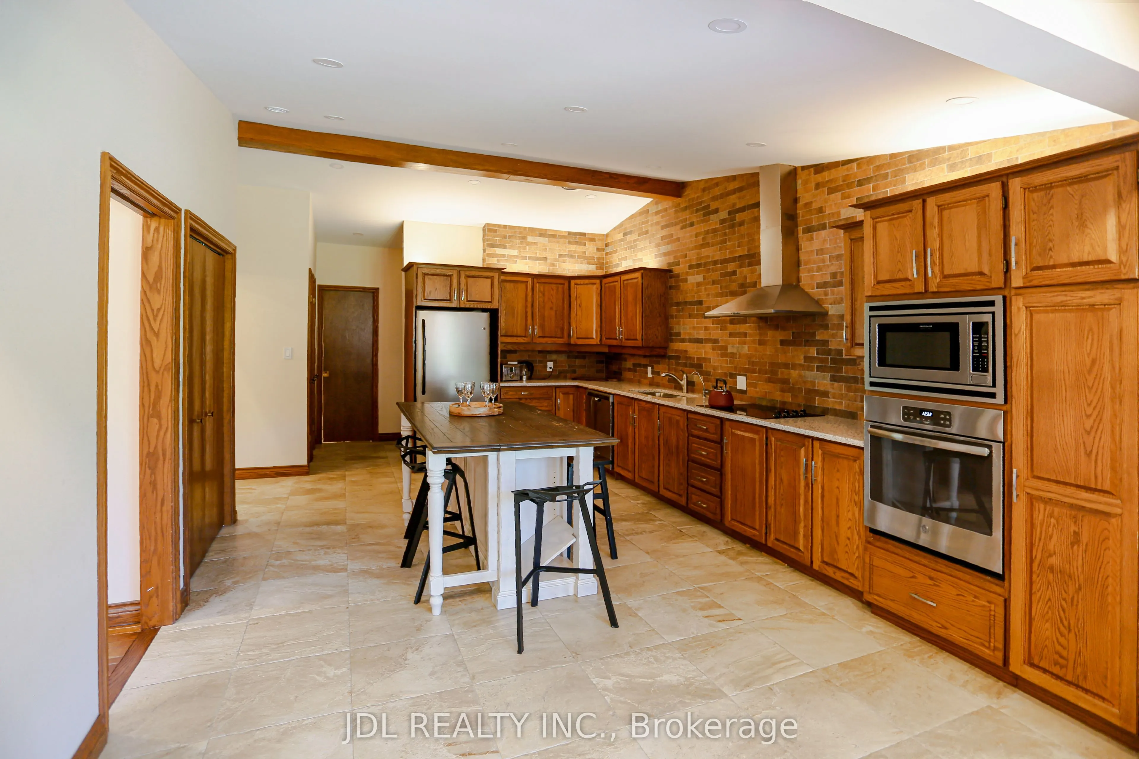 16 Thicketwood Place