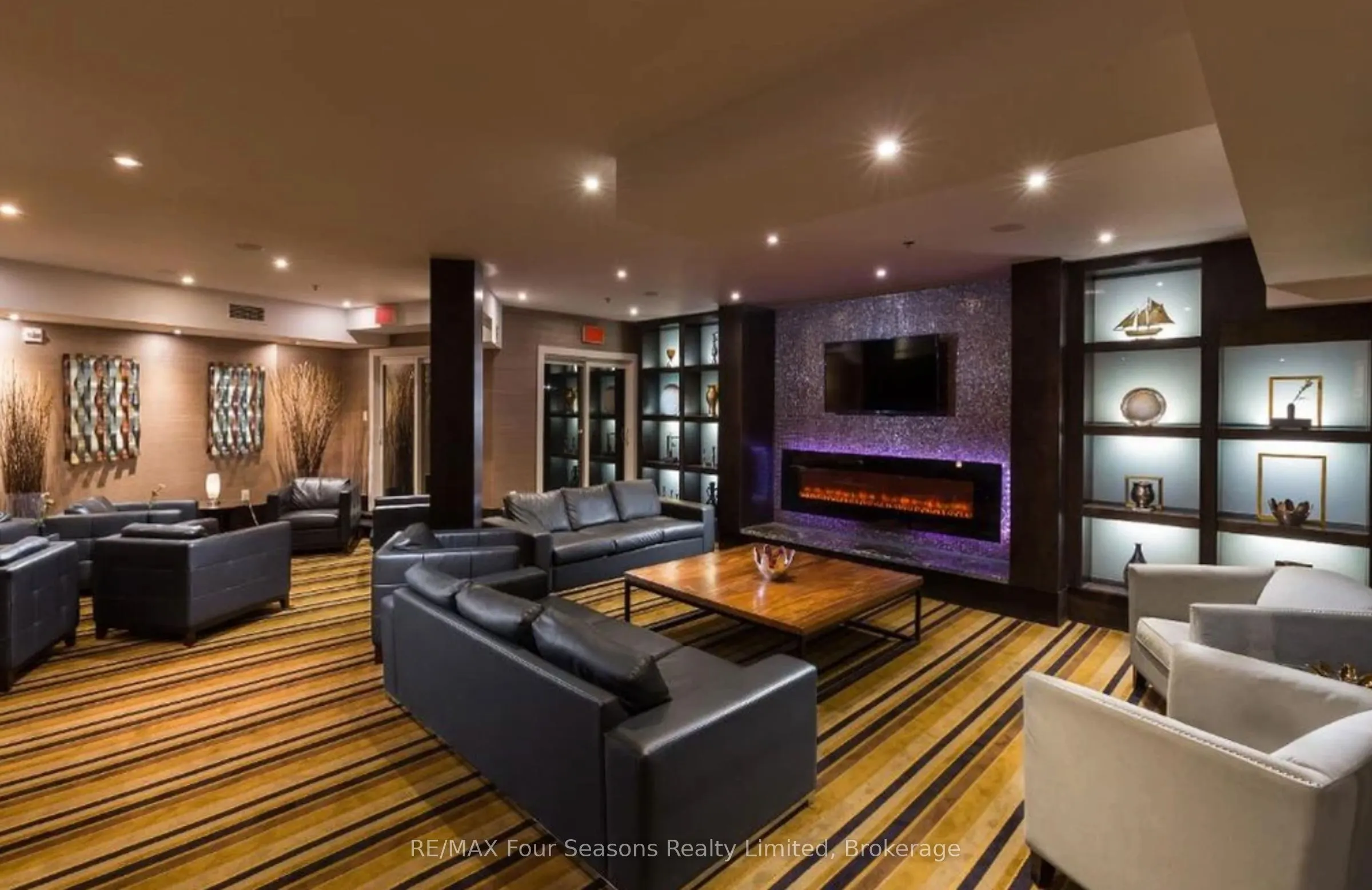 9 Harbour Street E, #6210/6212