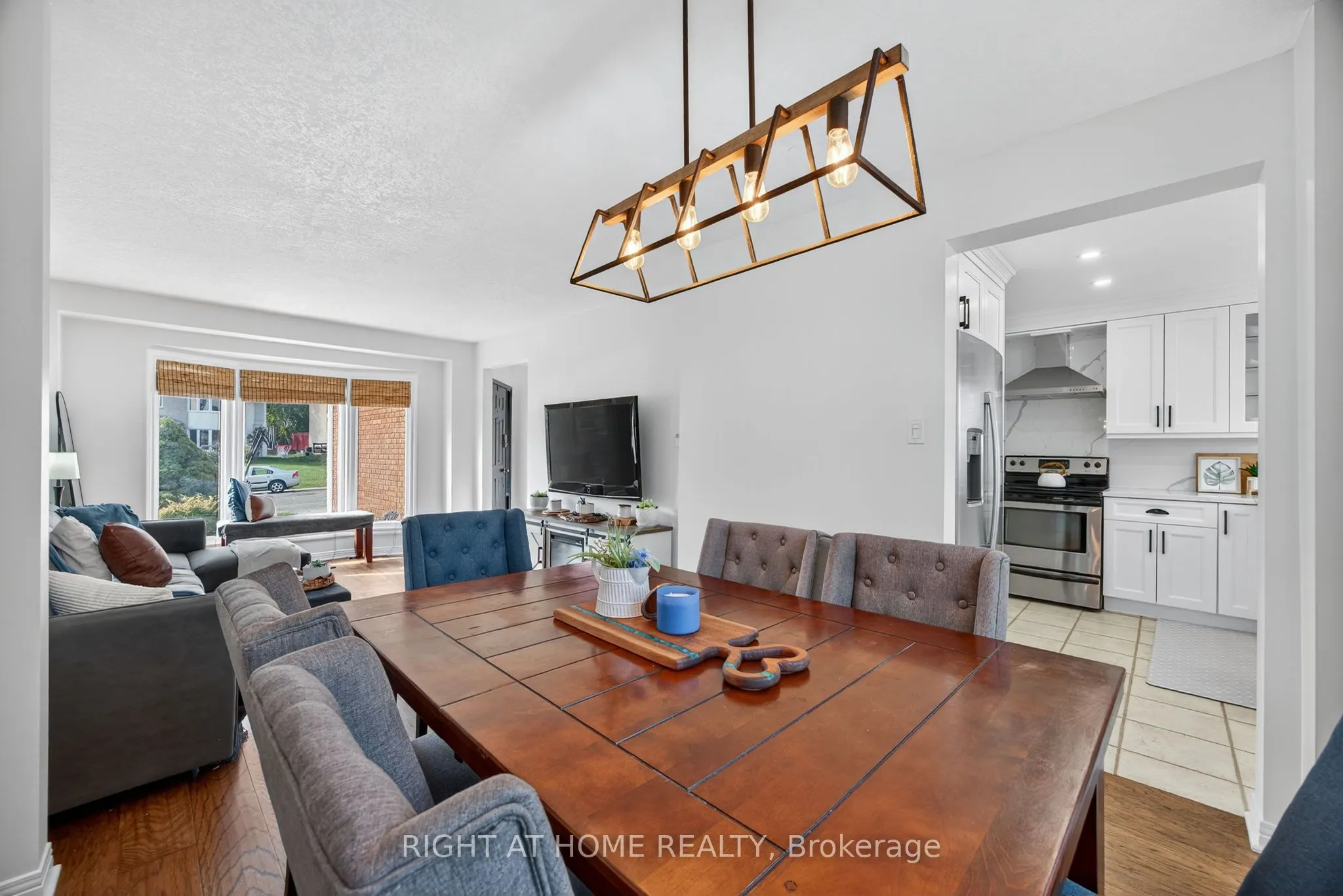 13 Orwell Crescent