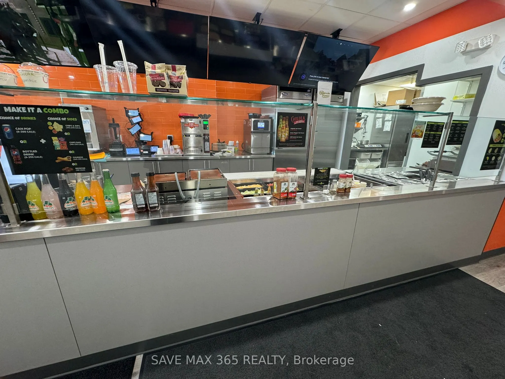 438 West Street N, #6