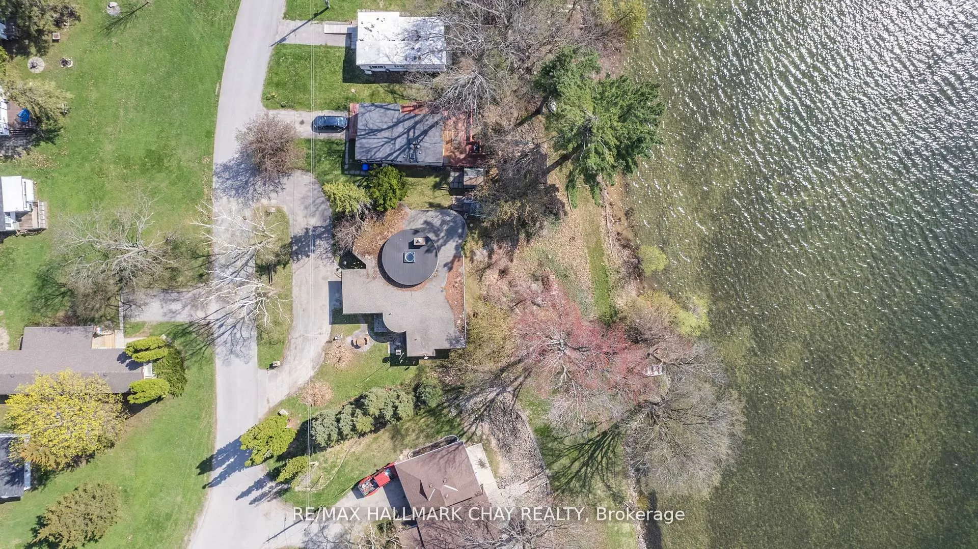 4 Lakeshore Road