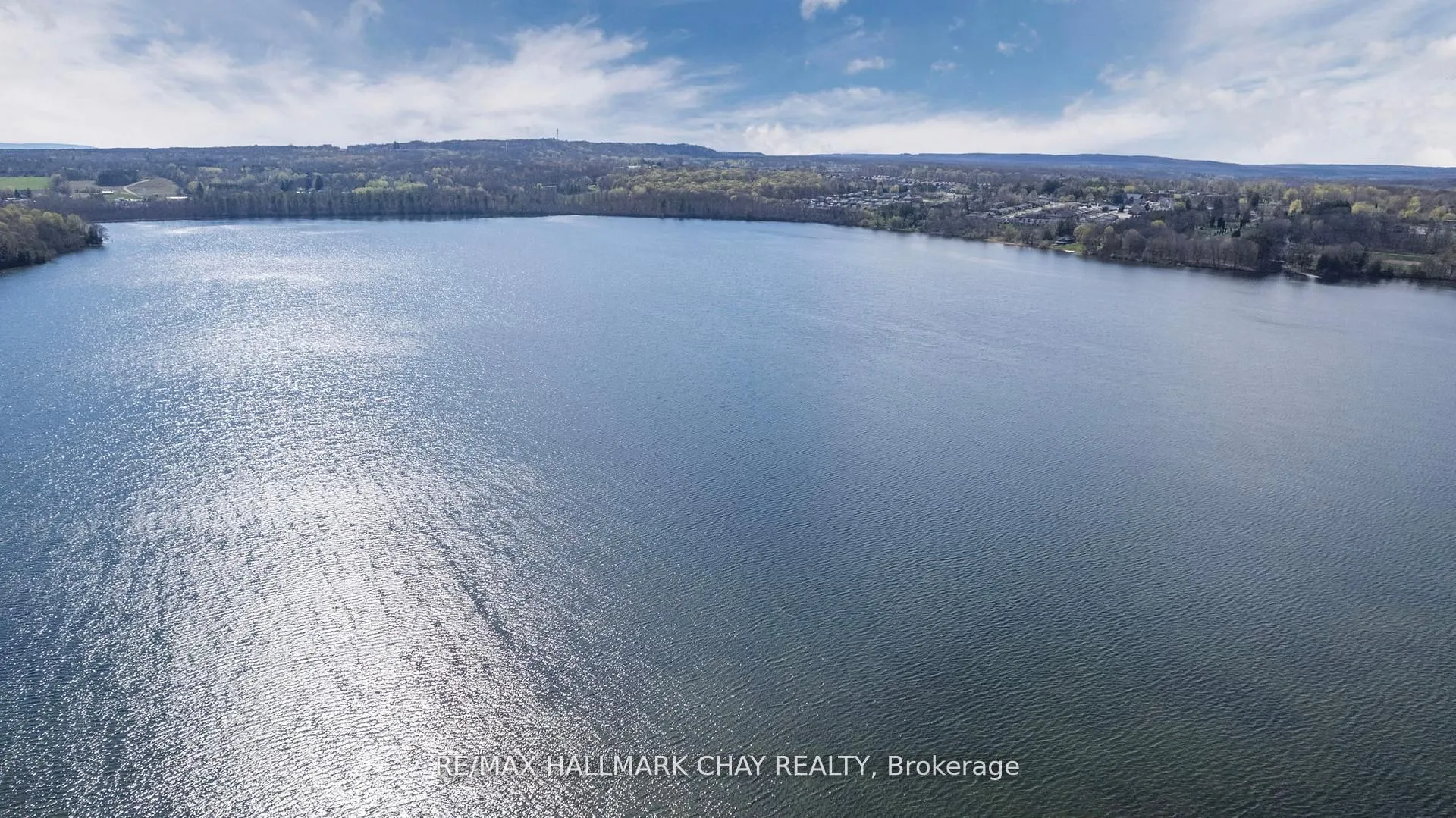 4 Lakeshore Road