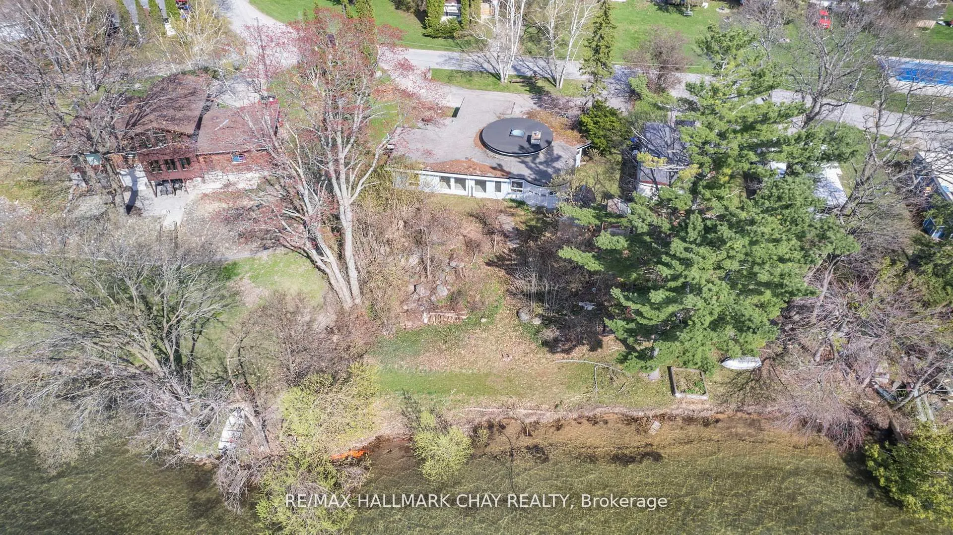 4 Lakeshore Road