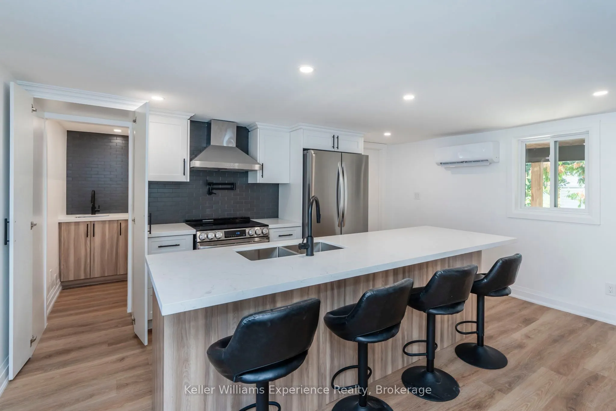 3355 Muskoka Street