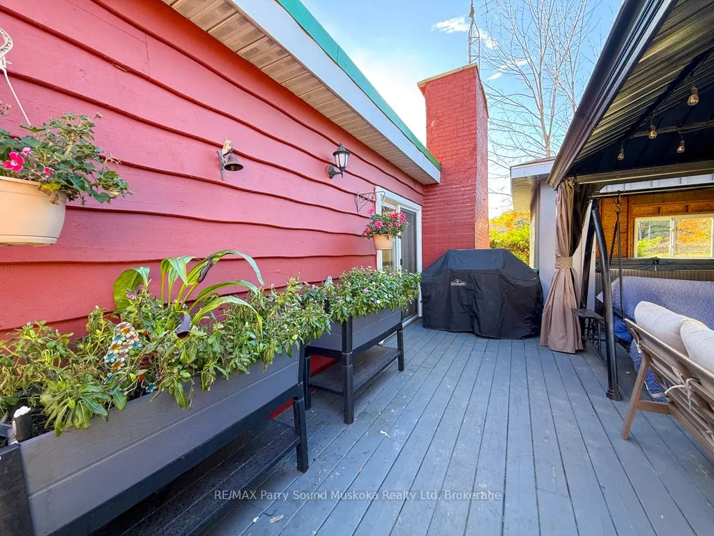 1862 Division Road W