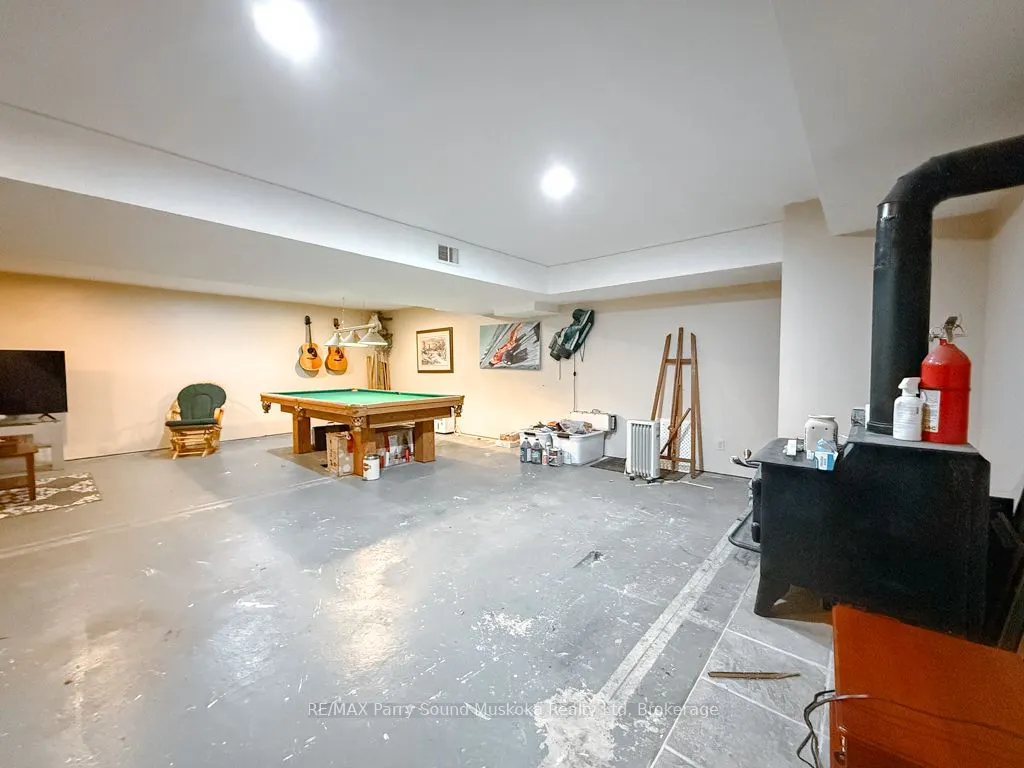 1862 Division Road W