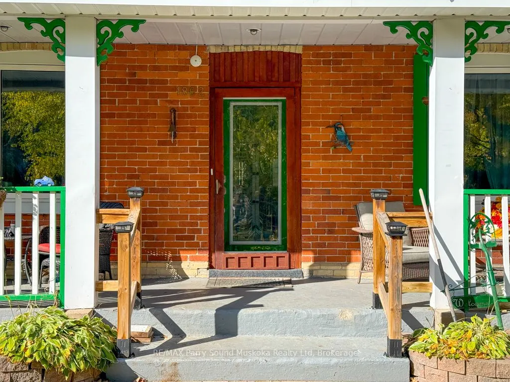 1862 Division Road W