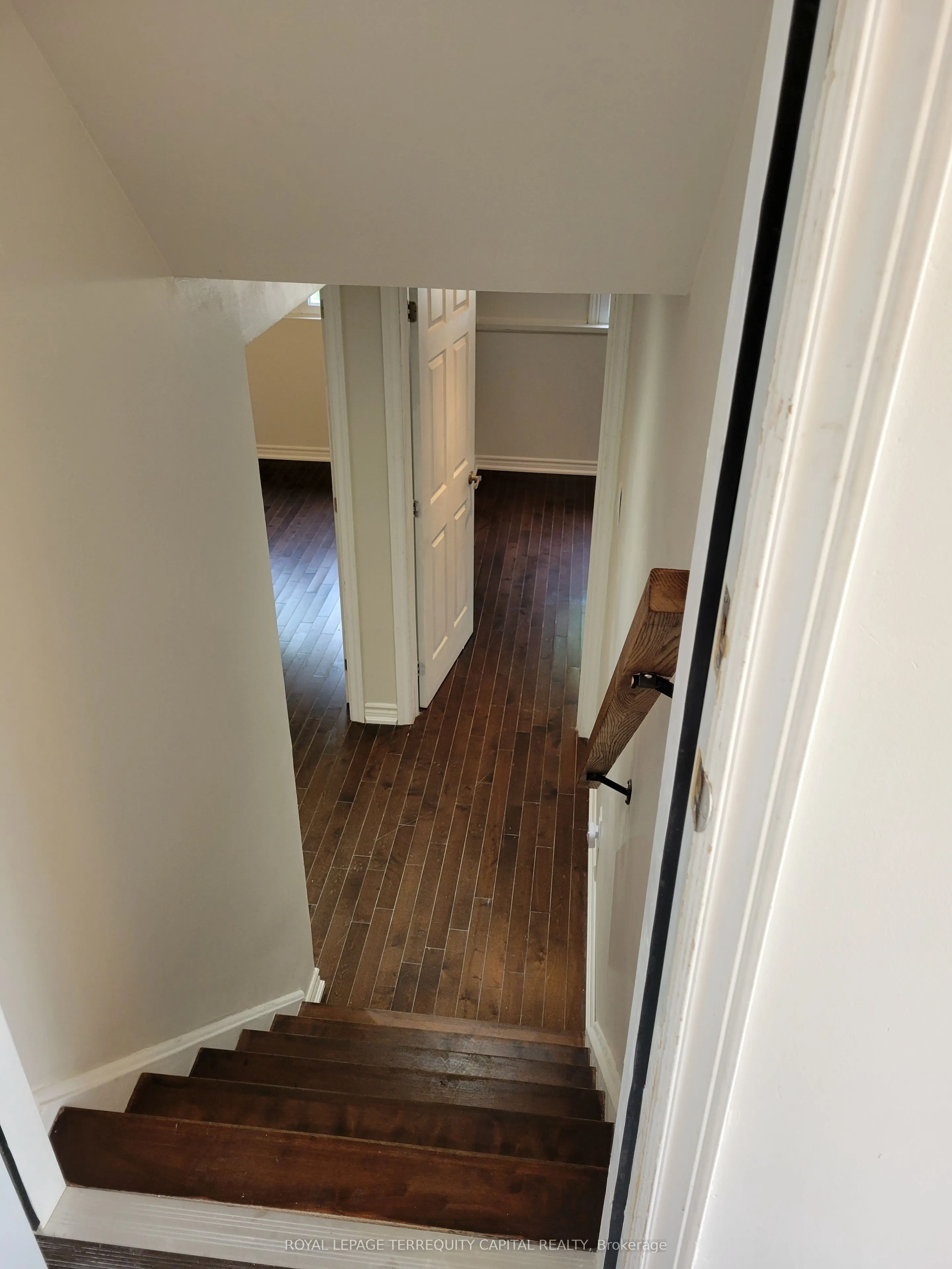 20 Mowat Crescent, #Lower