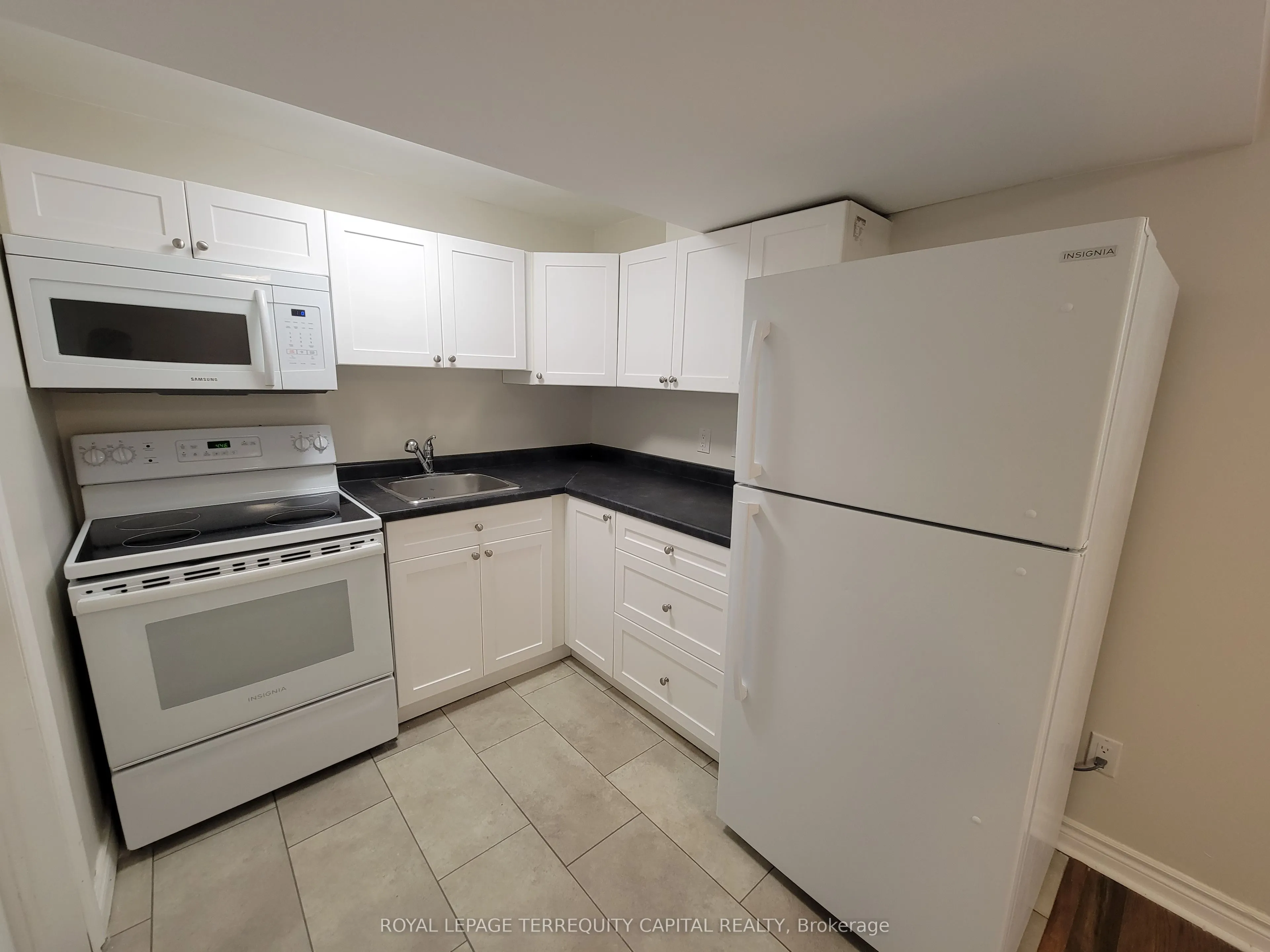 20 Mowat Crescent, #Lower