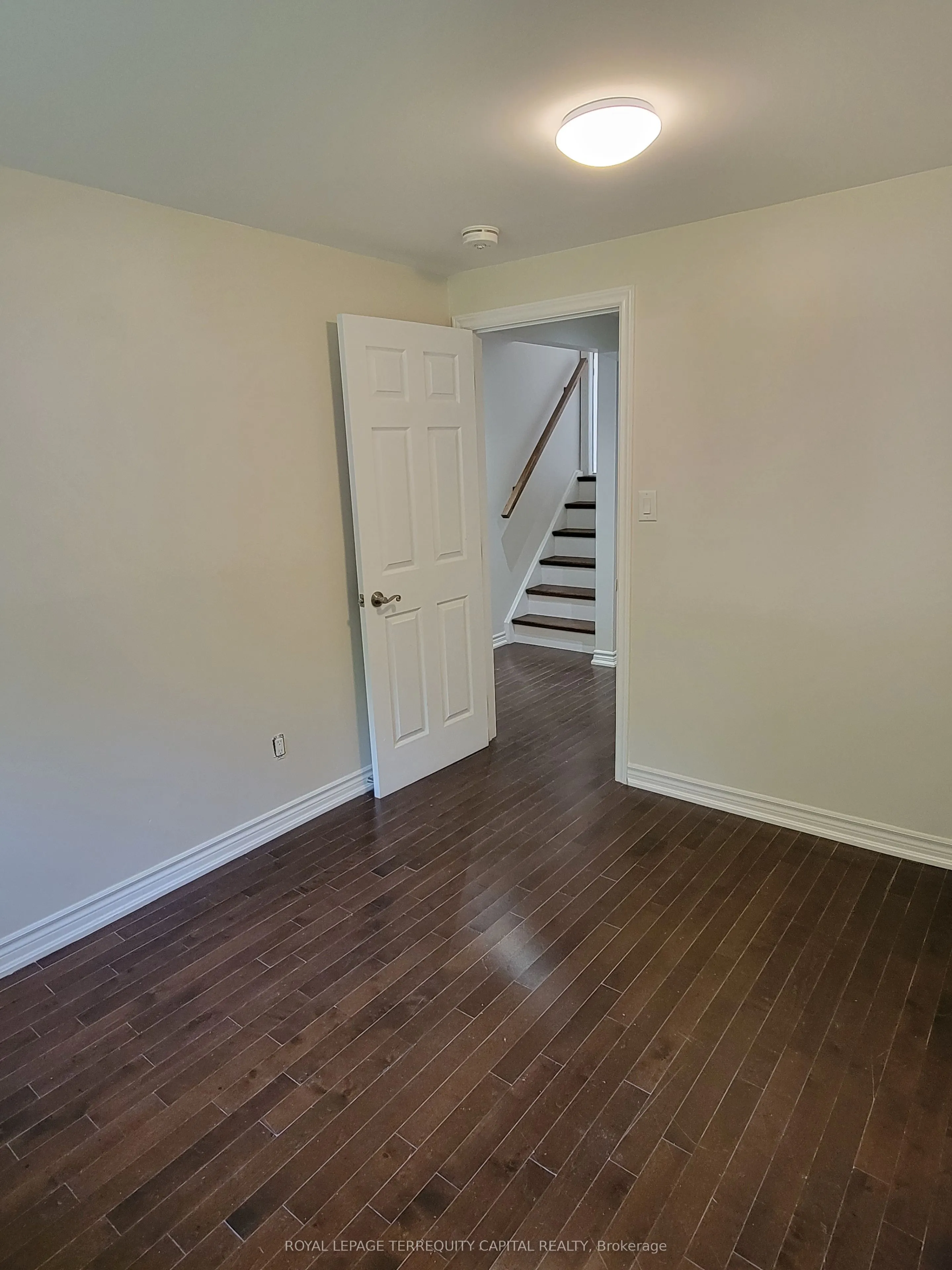 20 Mowat Crescent, #Lower
