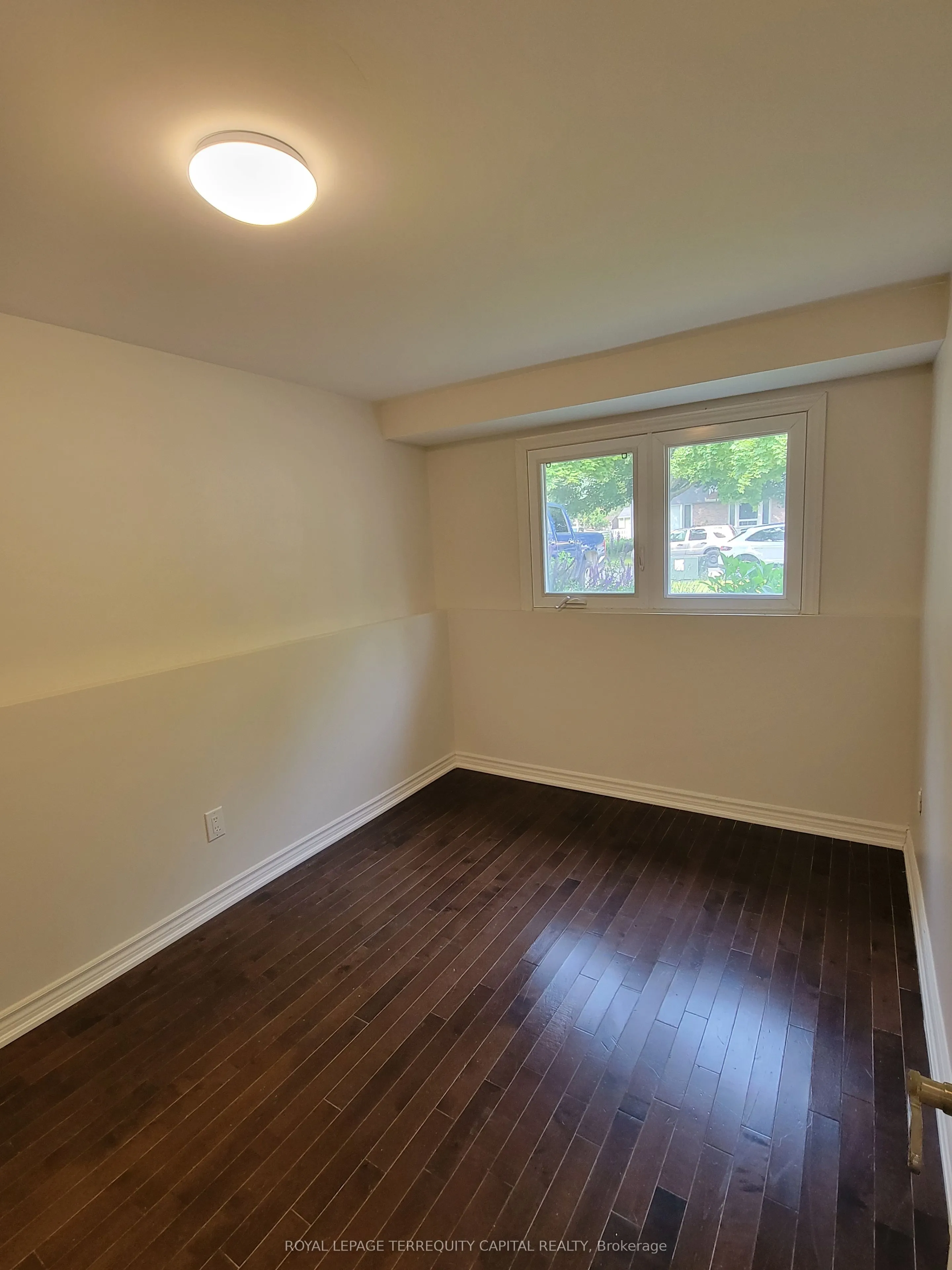 20 Mowat Crescent, #Lower