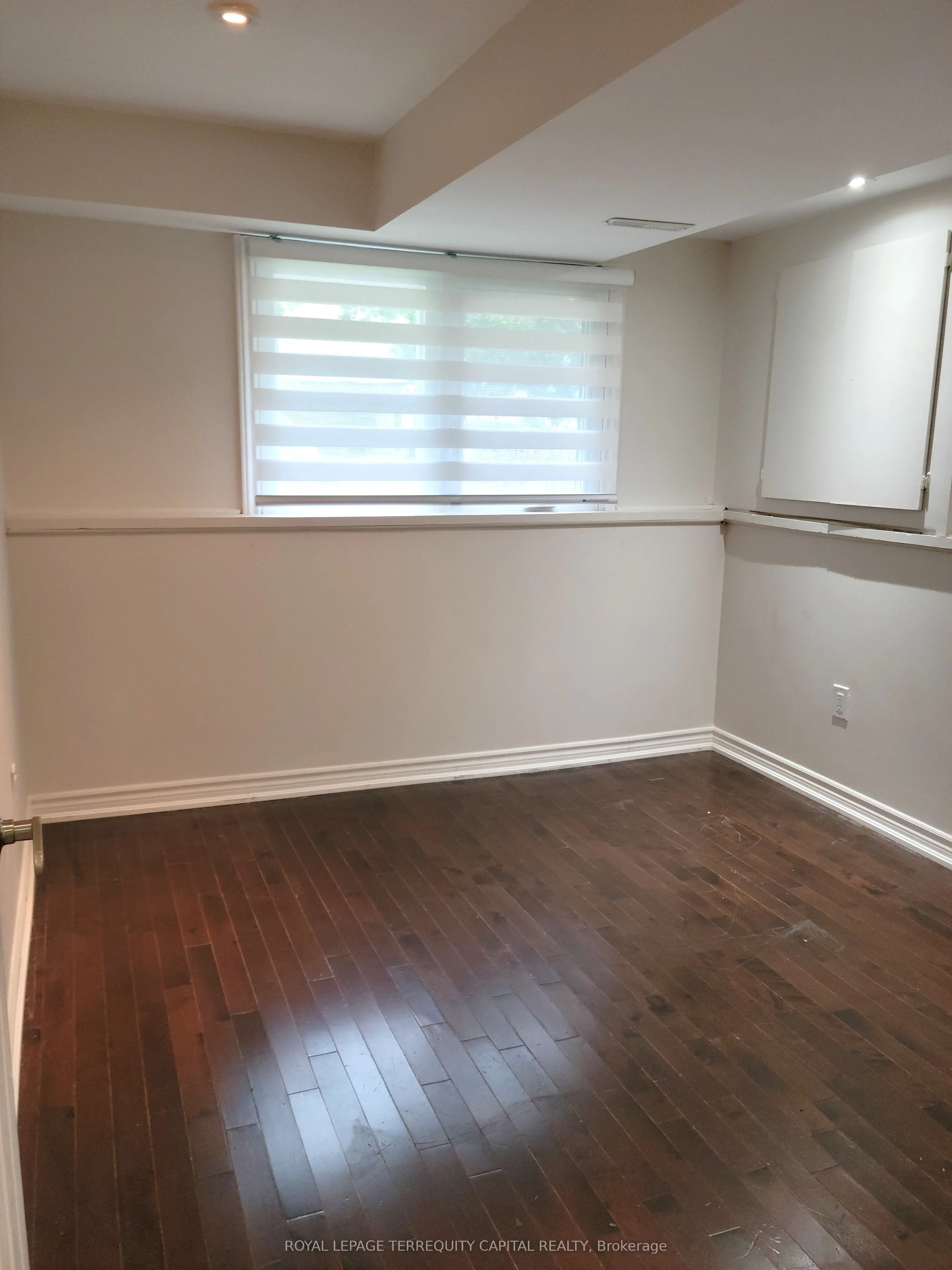 20 Mowat Crescent, #Lower
