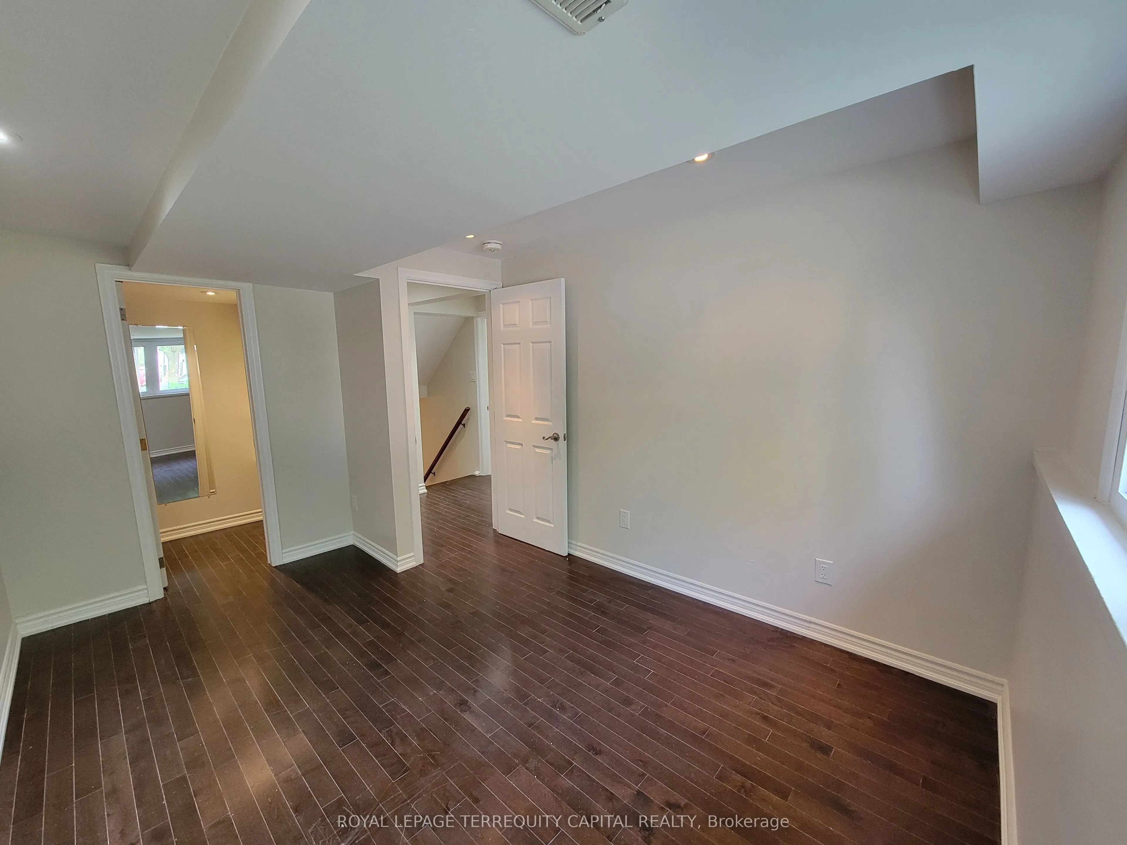 20 Mowat Crescent, #Lower