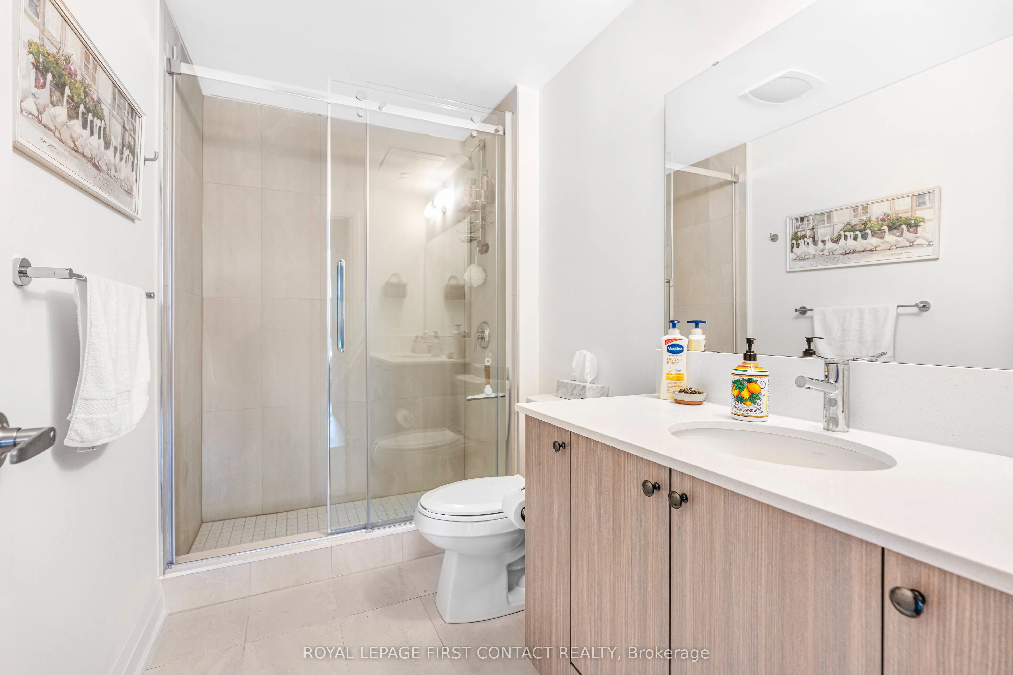 58 LAKESIDE Terrace, #1106