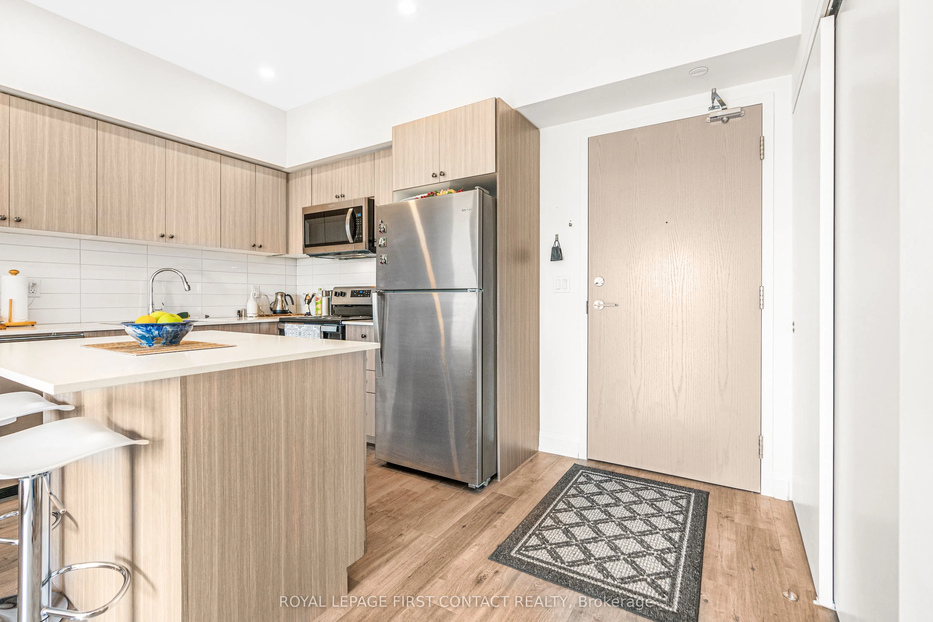 58 LAKESIDE Terrace, #1106