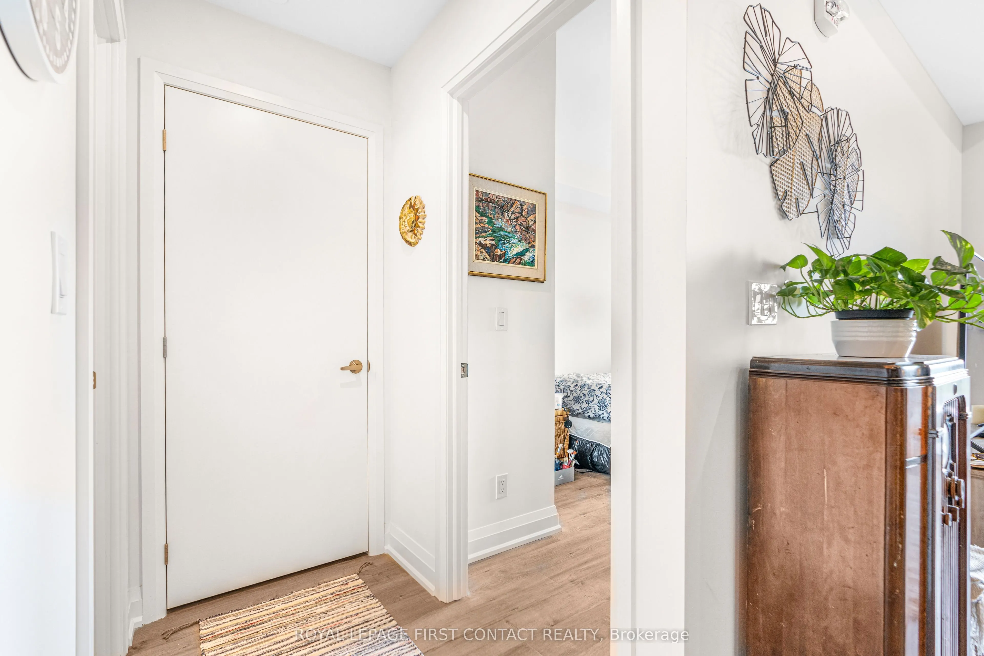 58 LAKESIDE Terrace, #1106