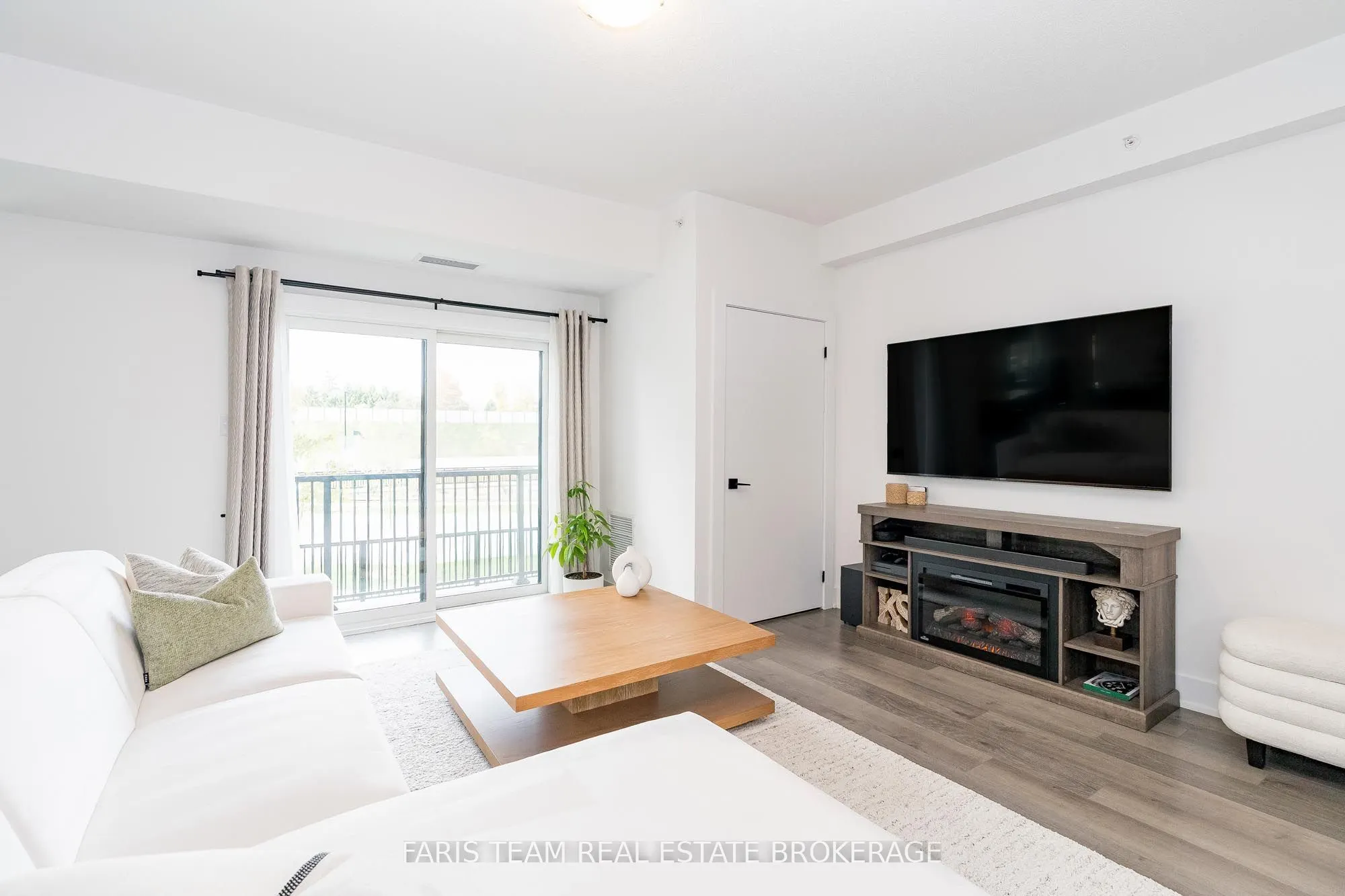 8 Culinary Lane, #102