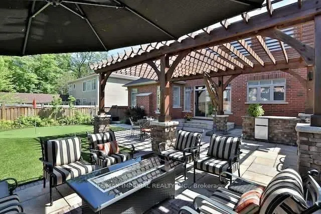 4 Plunkett Court