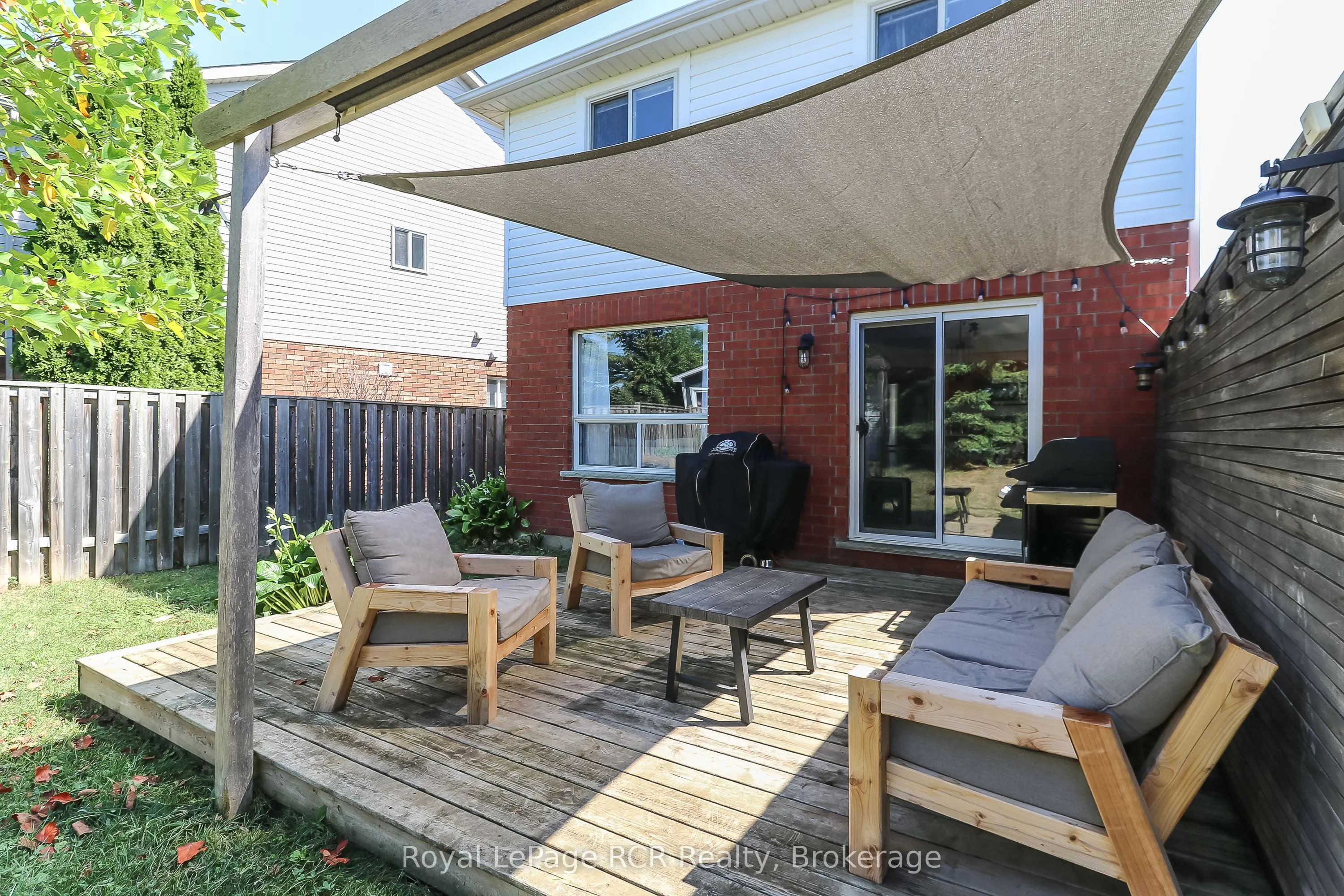 50 Highlands Crescent