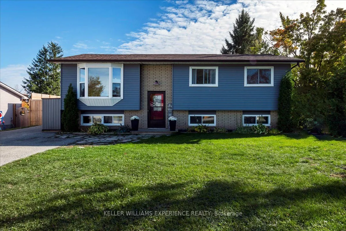 35 Champlain Crescent