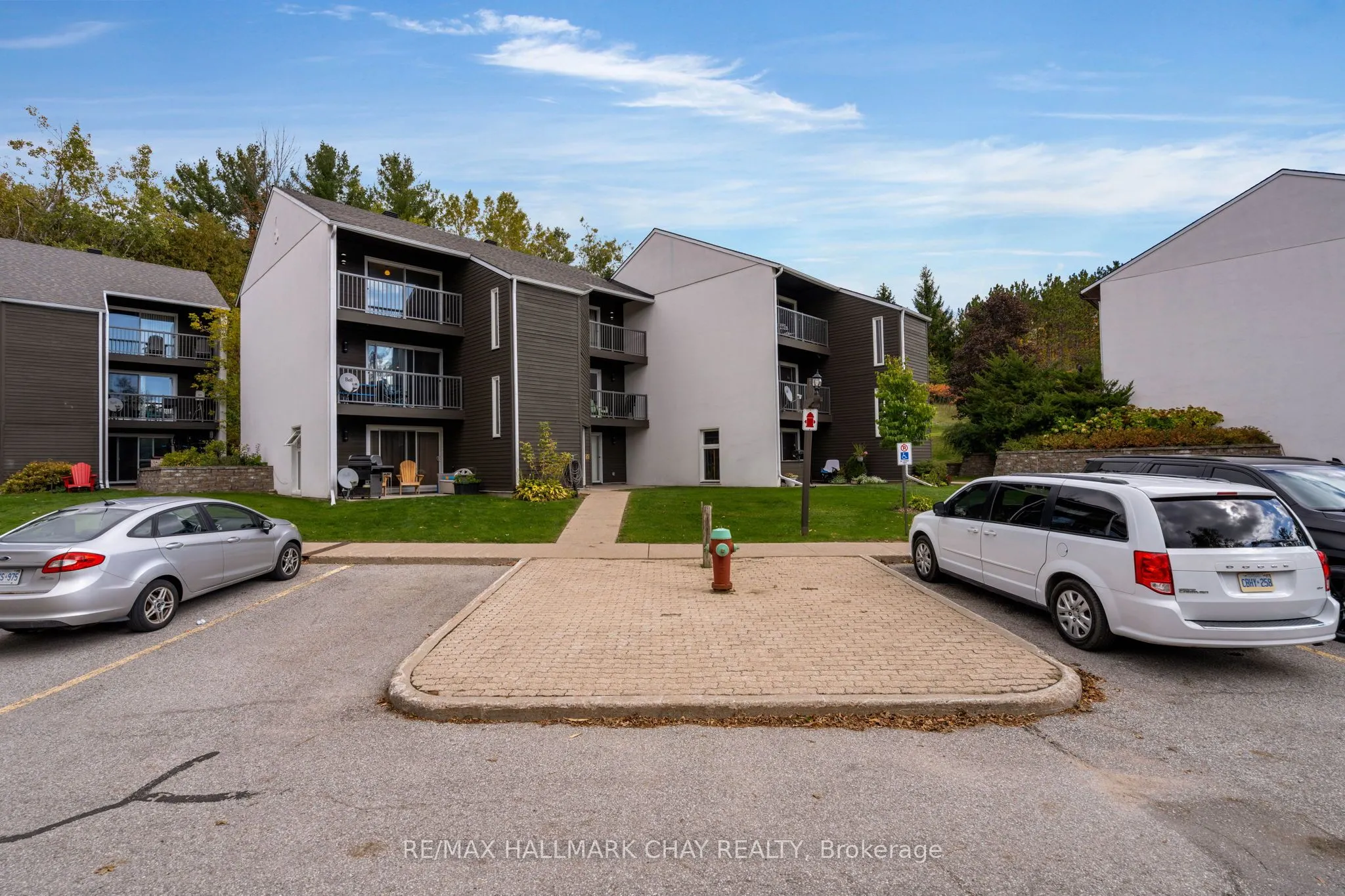 1102 Horseshoe Valley Road W, #308