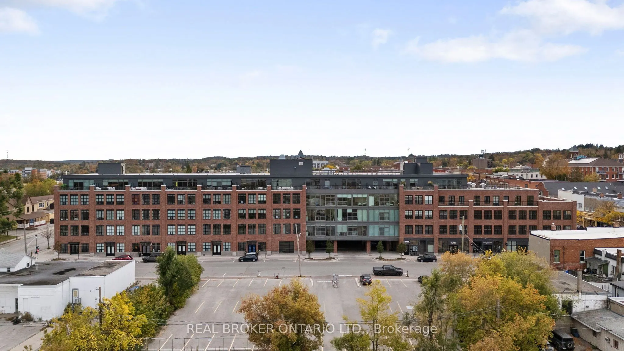 21 Matchedash Street S, #321
