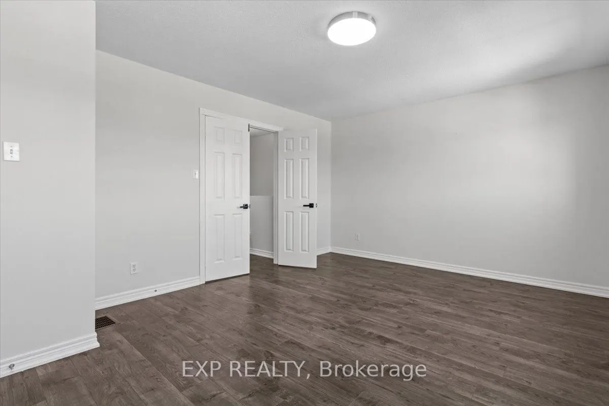 32 Michael Crescent