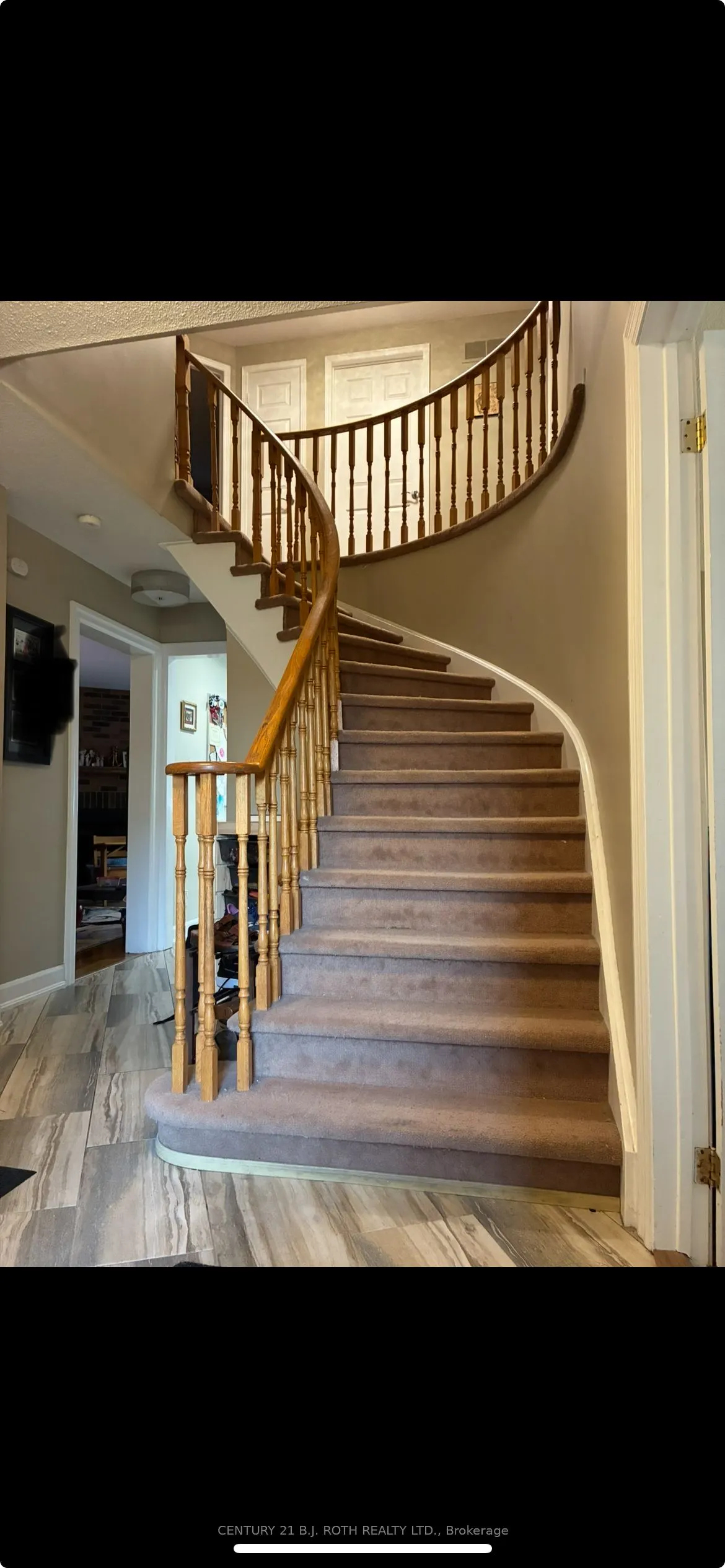 52 Carruthers Crescent